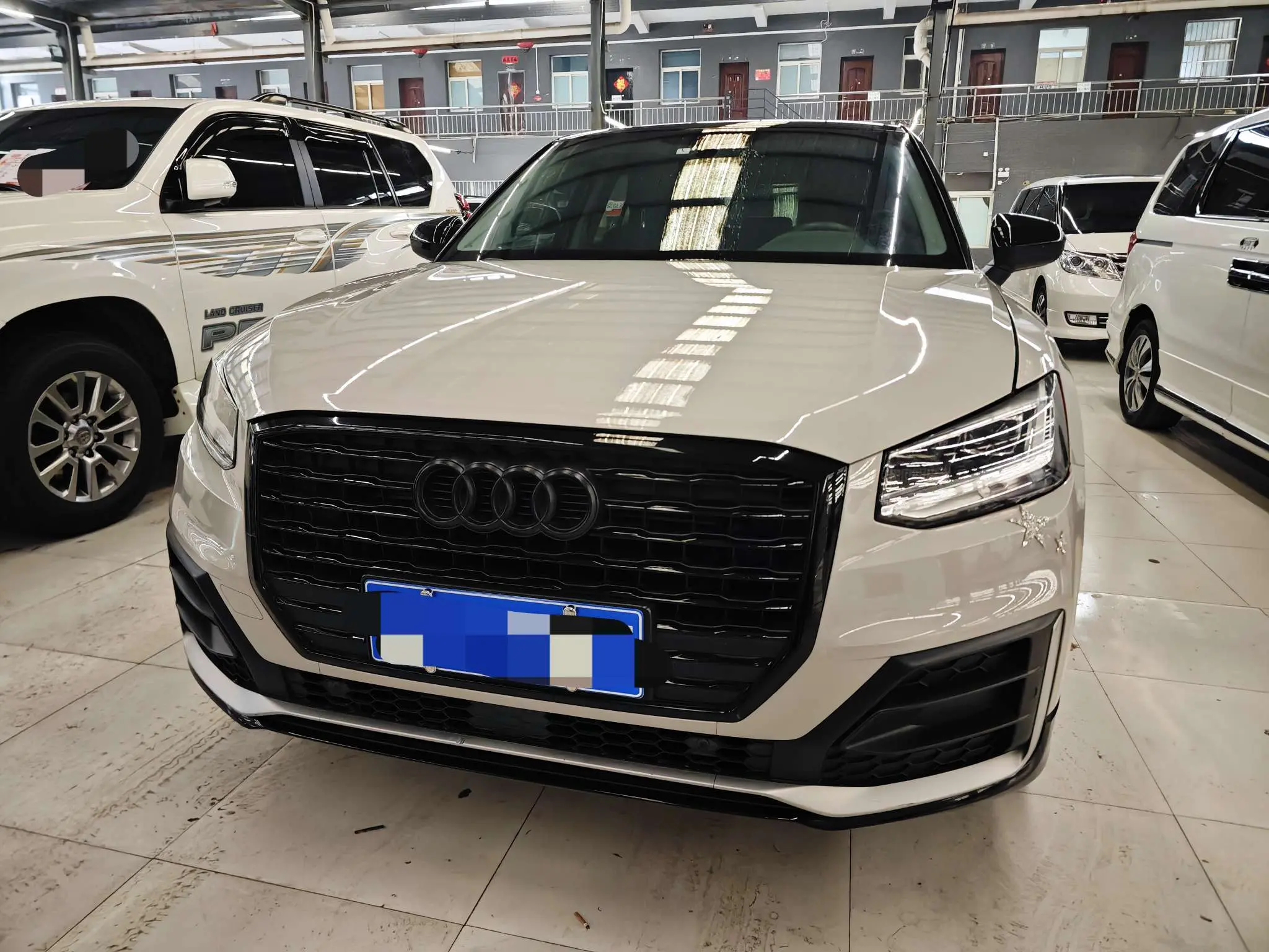 Audi Q2L  из Китая