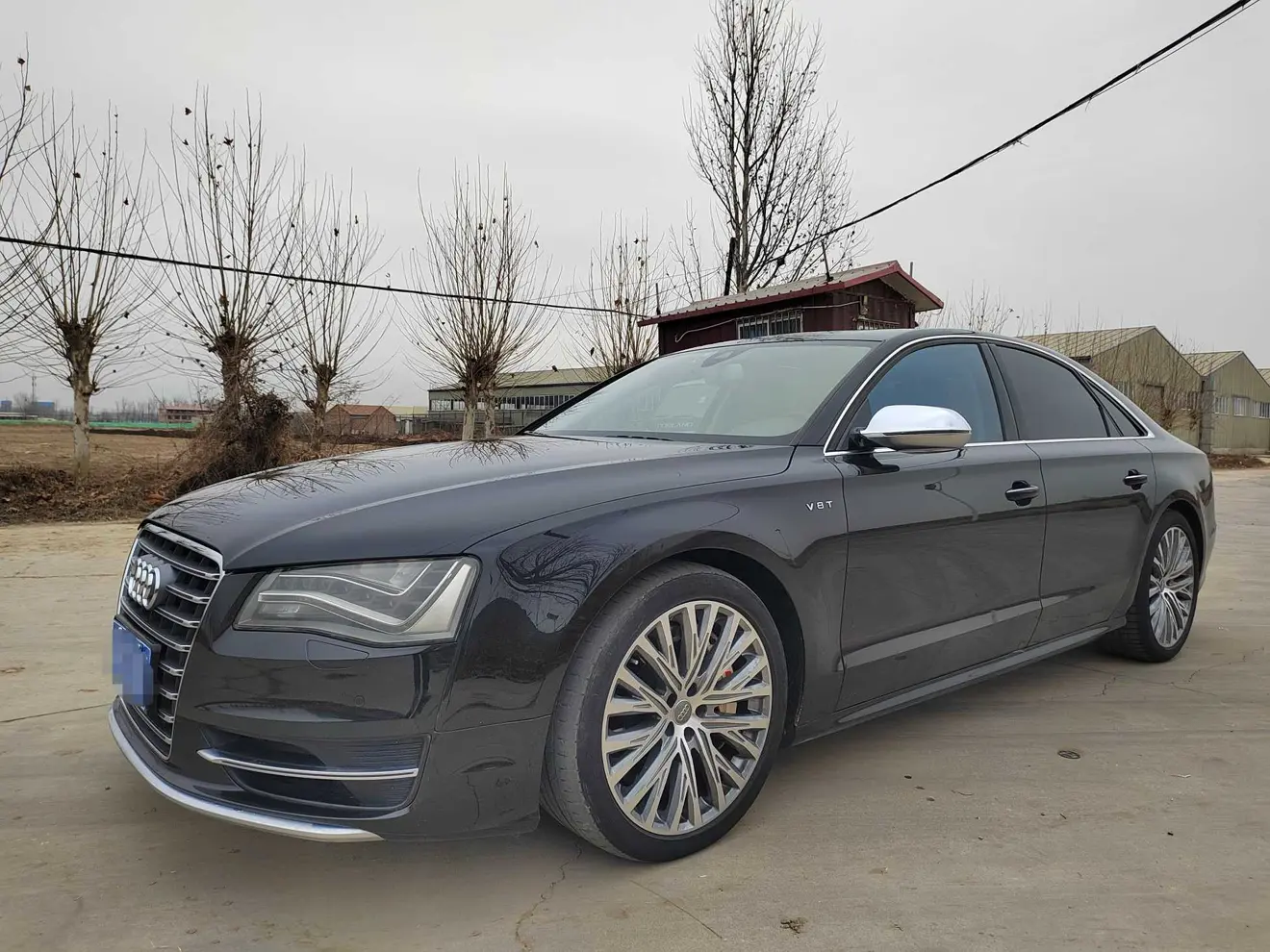 Audi S8  из Китая