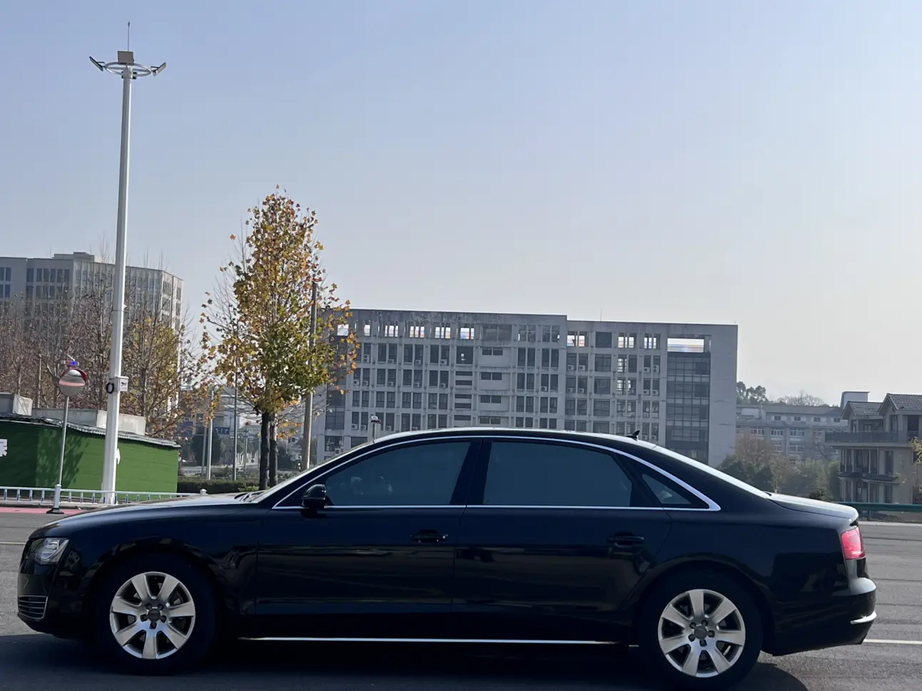 Audi A8  из Китая