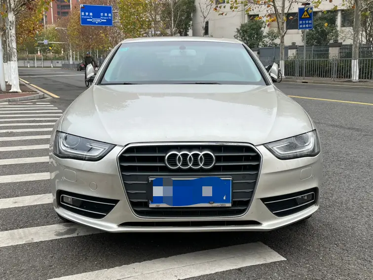 Audi A4L  из Китая