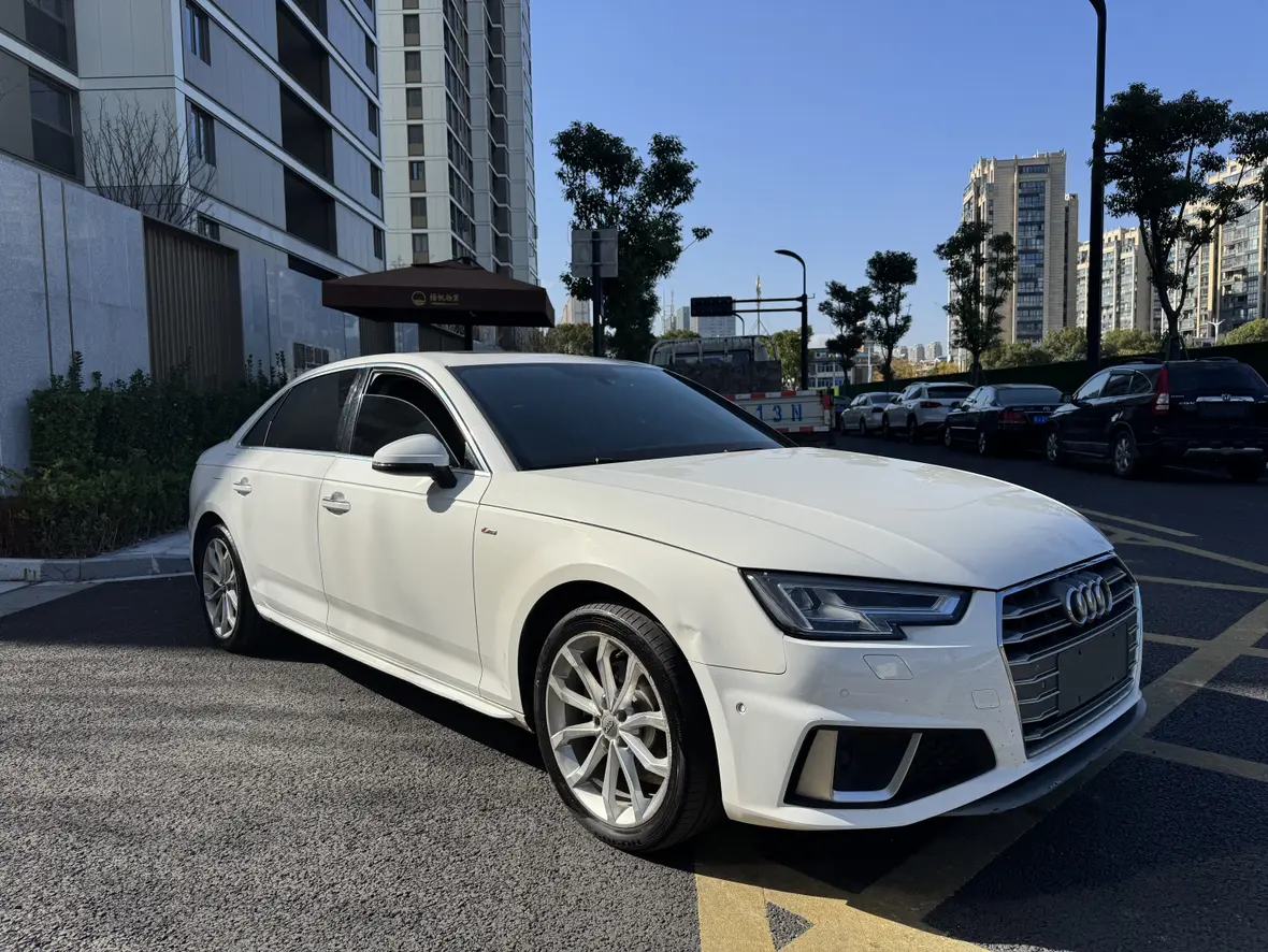 Audi A4L