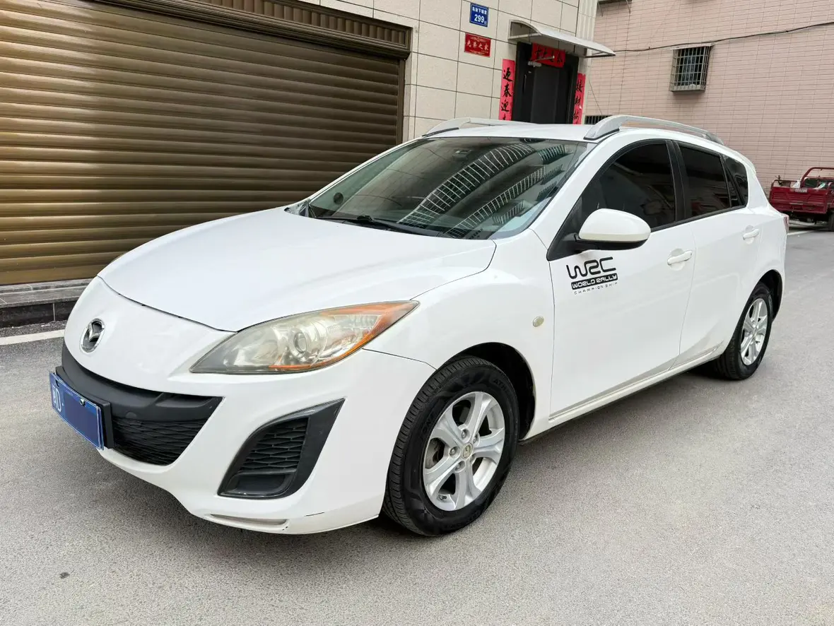 Mazda Axela (Mazda3)  из Китая