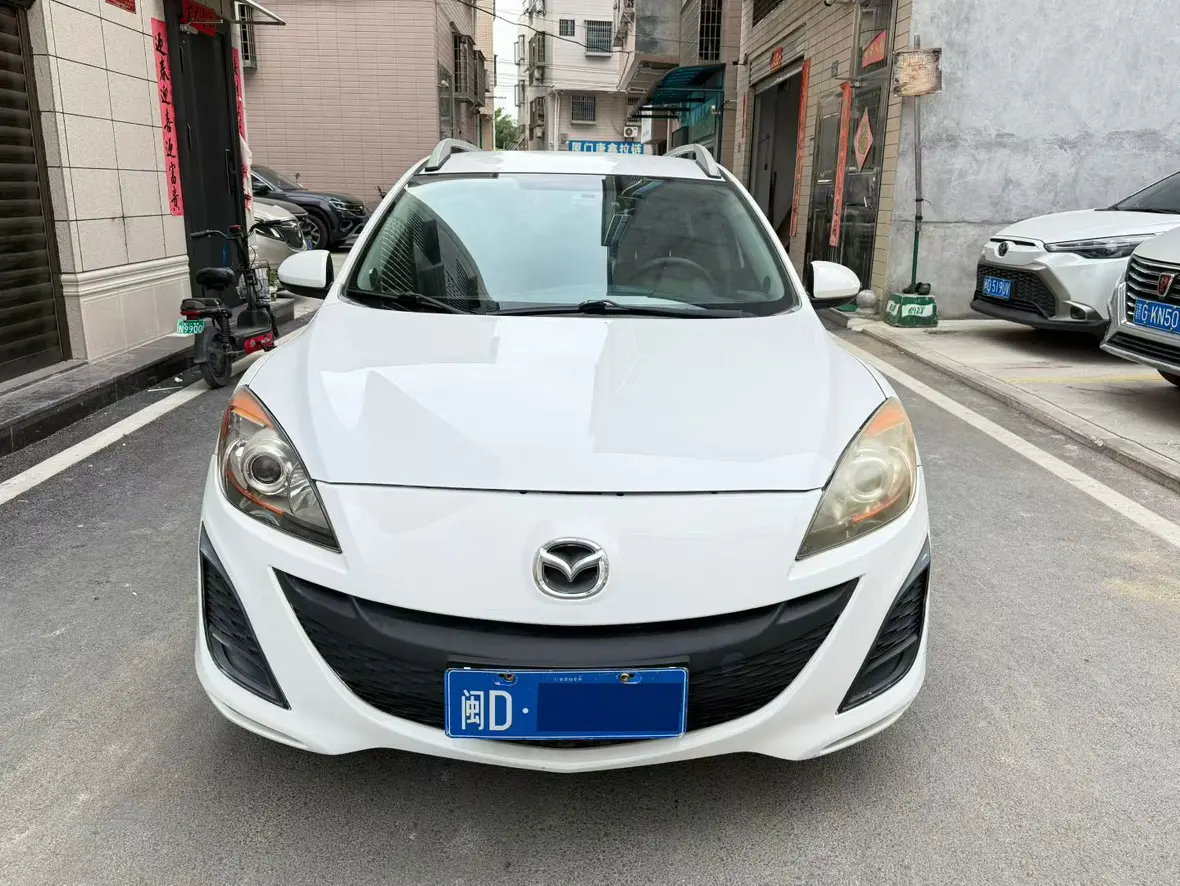 Mazda Axela (Mazda3)  из Китая