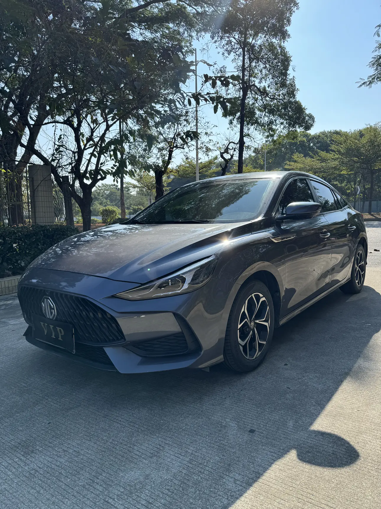 MG 5  из Китая