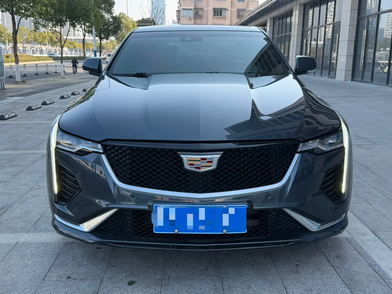 Cadillac CT4  из Китая