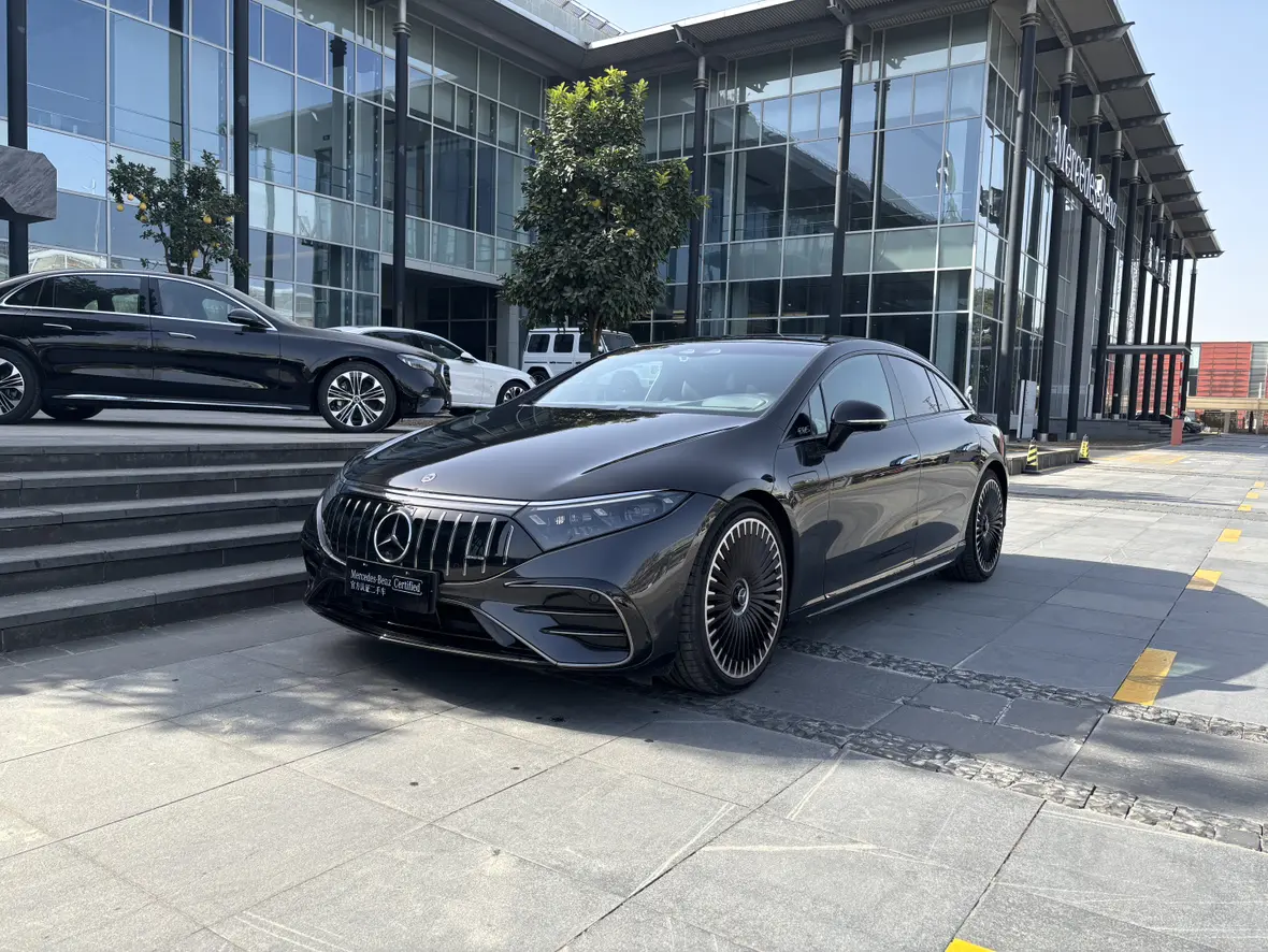 Mercedes-Benz EQS AMG  из Китая