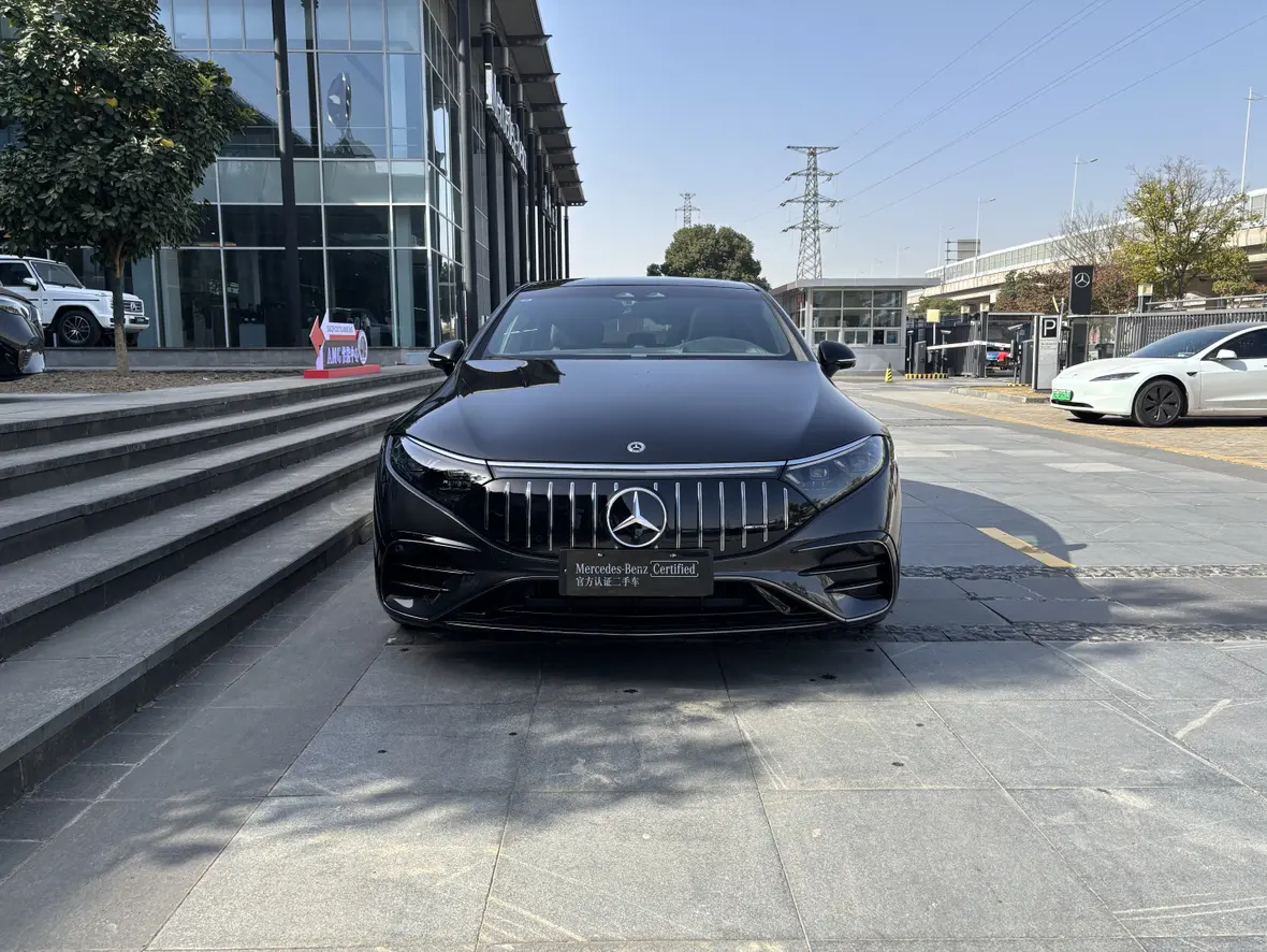 Mercedes-Benz EQS AMG  из Китая