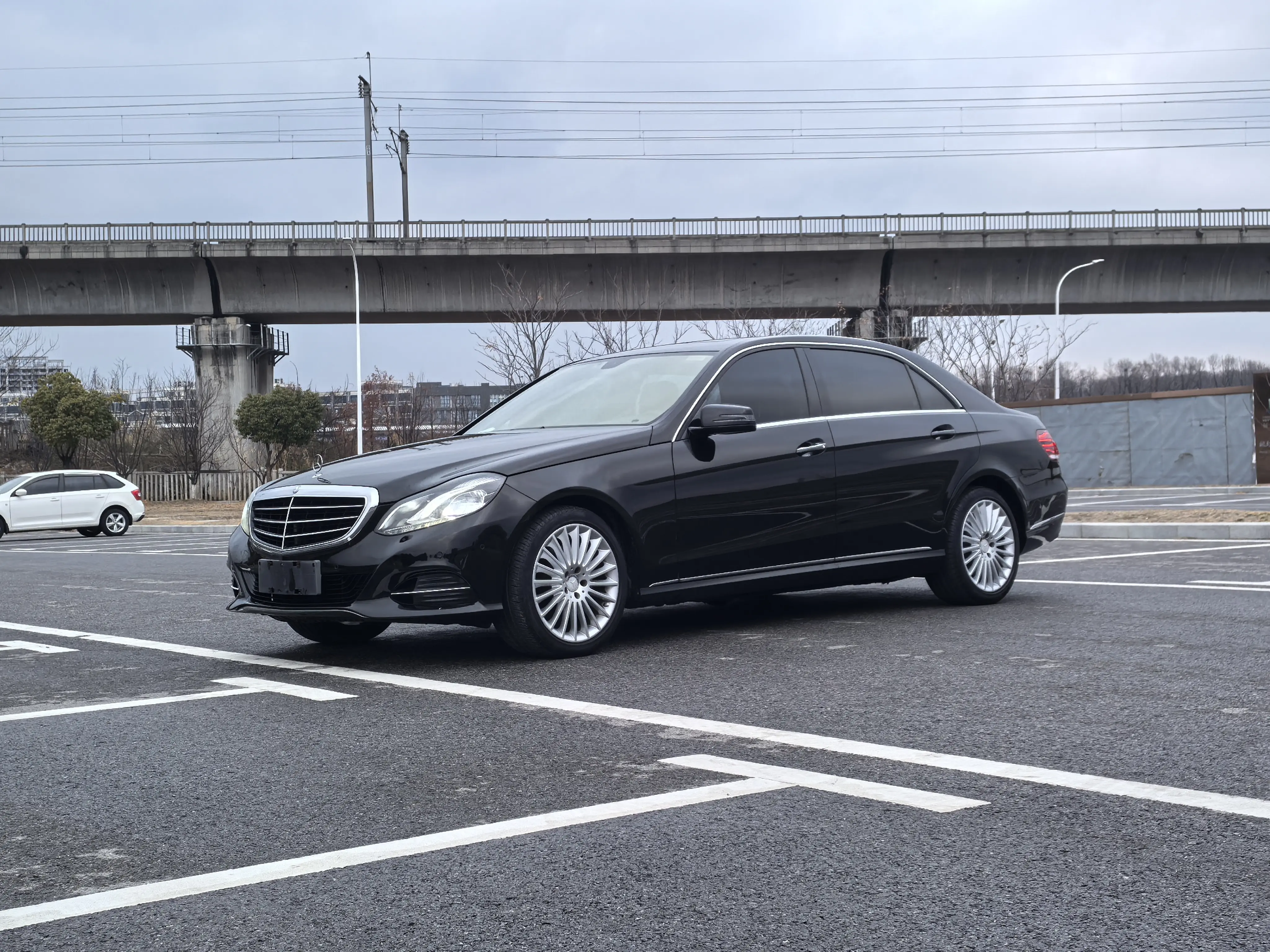 Mercedes-Benz E-Class  из Китая