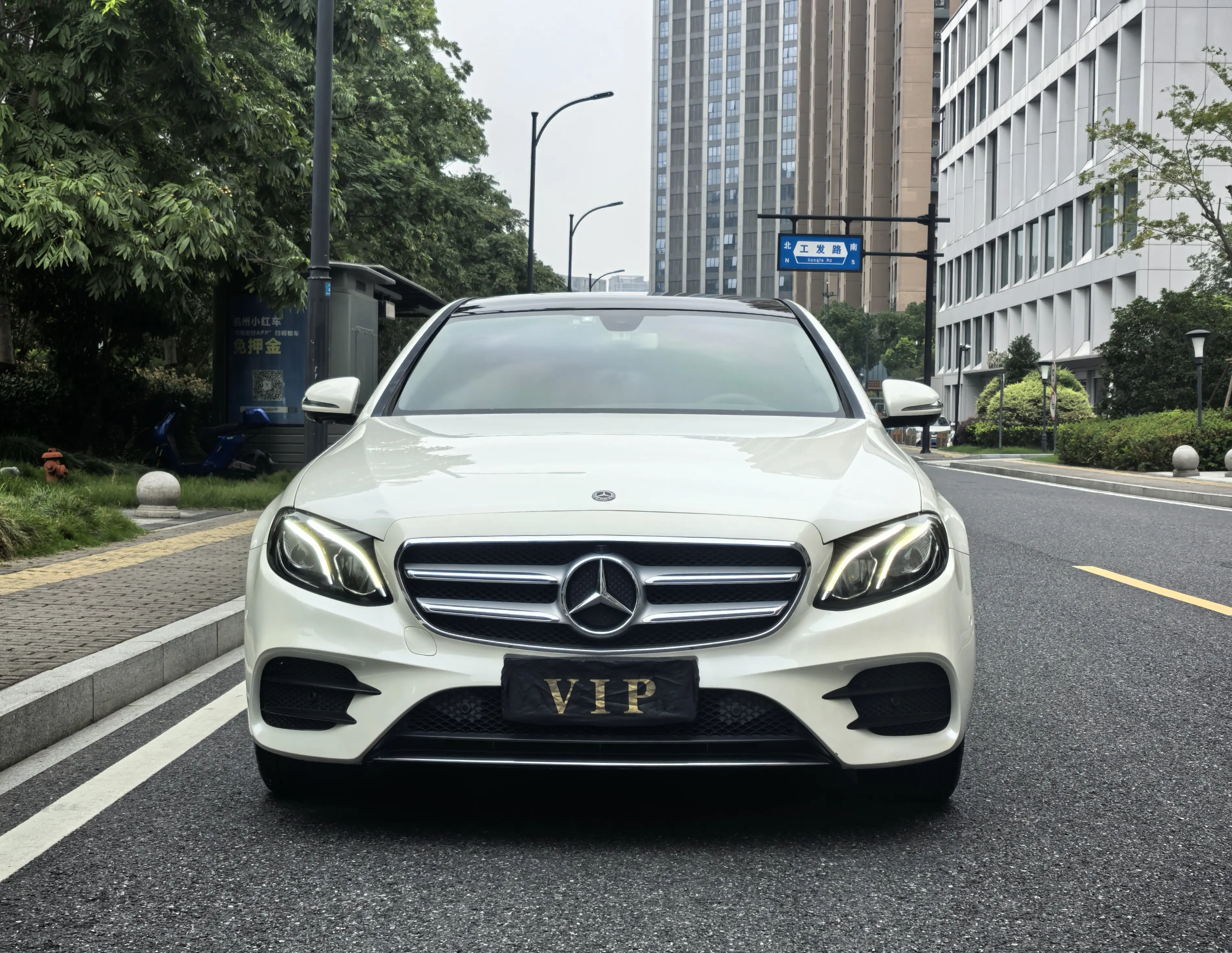 Mercedes-Benz E-Class  из Китая