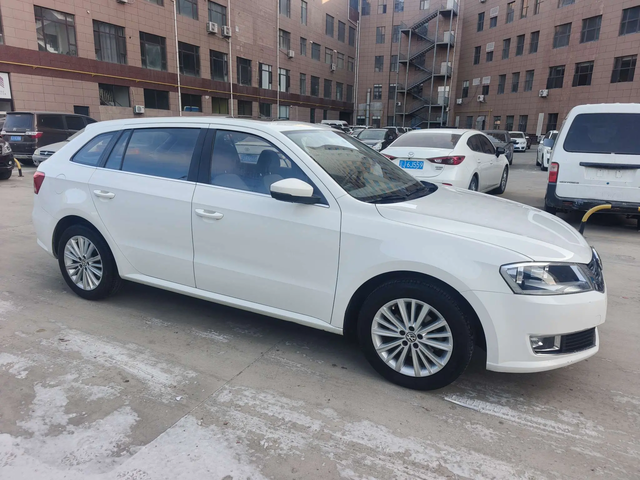 Volkswagen Langxing  из Китая