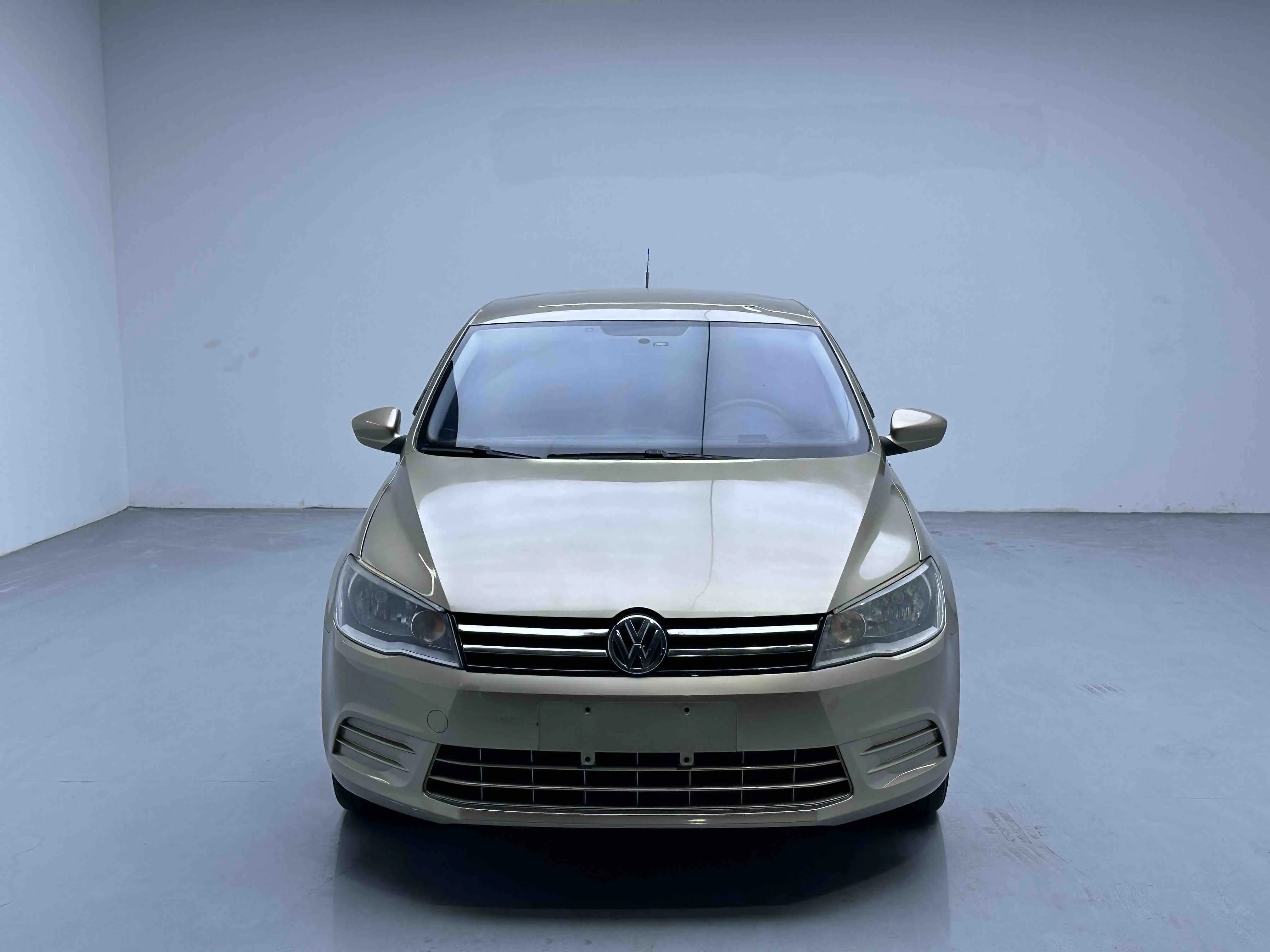 Volkswagen Jetta  из Китая