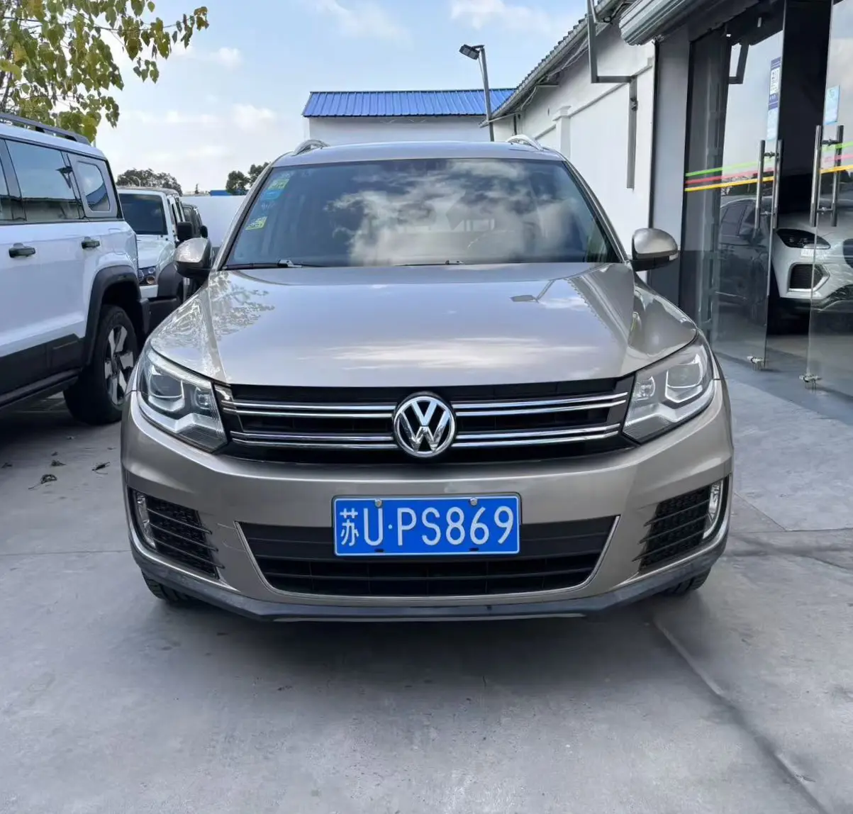 Volkswagen Tiguan  из Китая