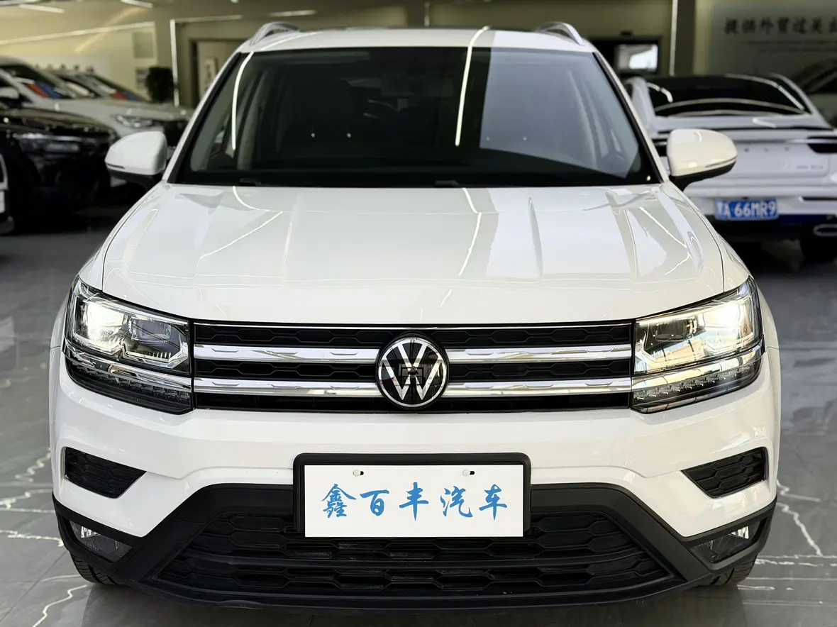 Volkswagen Tharu  из Китая