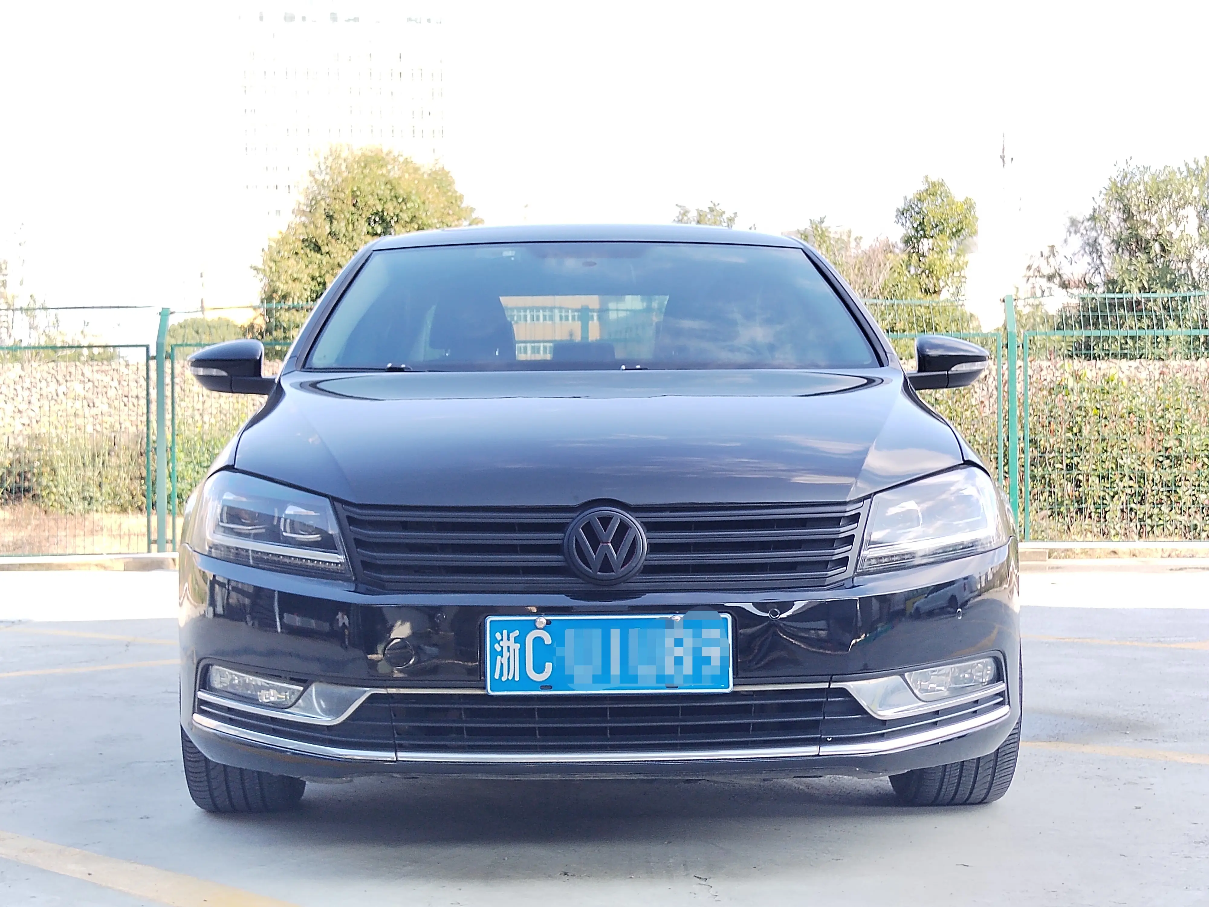 Volkswagen Magotan  из Китая