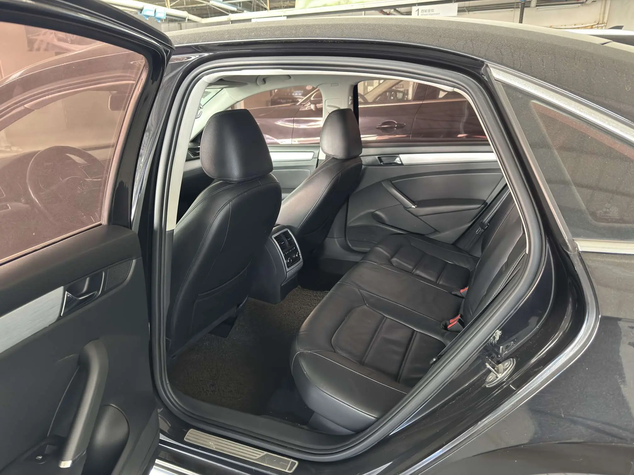 Volkswagen Passat  из Китая