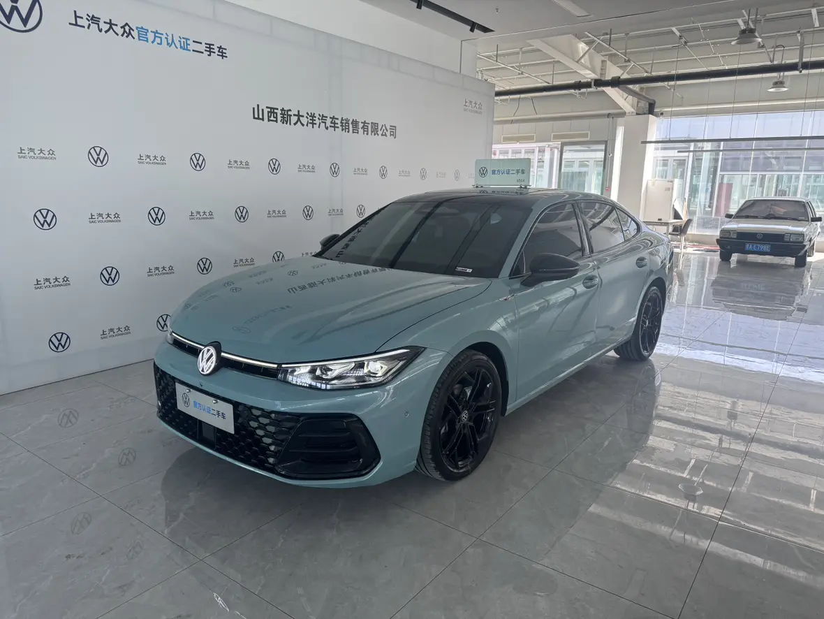 Volkswagen Passat  из Китая