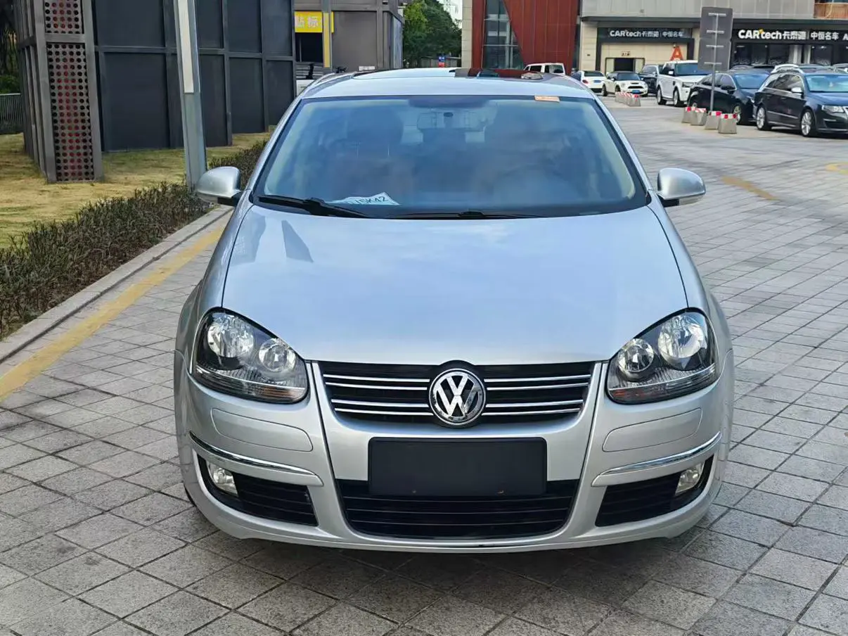 Volkswagen Sagitar  из Китая