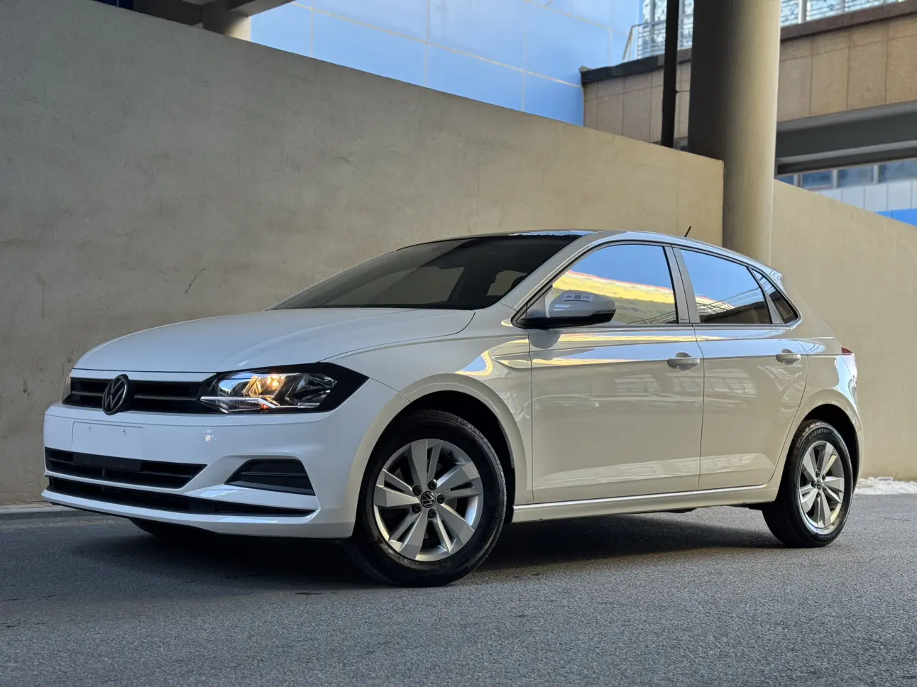 Volkswagen Polo  из Китая