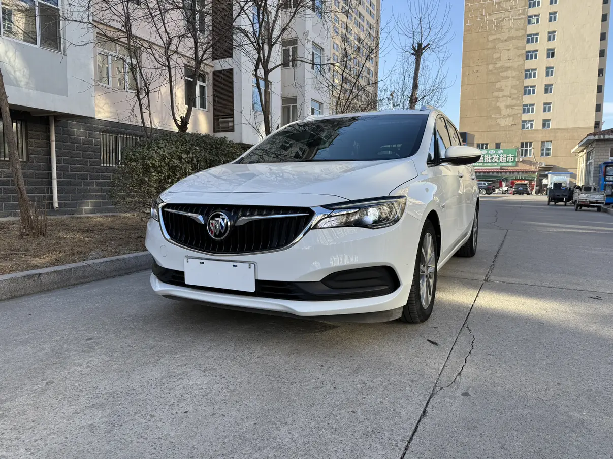 Buick GL6  из Китая