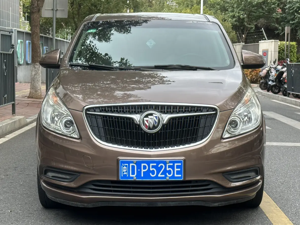 Buick GL8  из Китая
