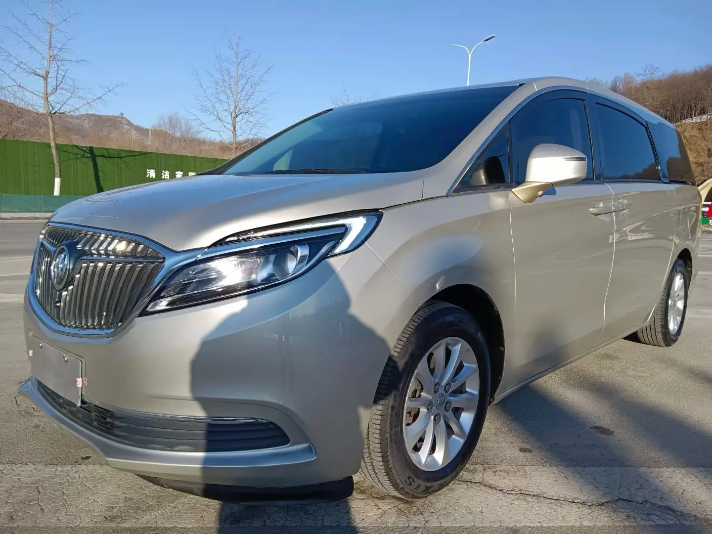 Buick GL8  из Китая