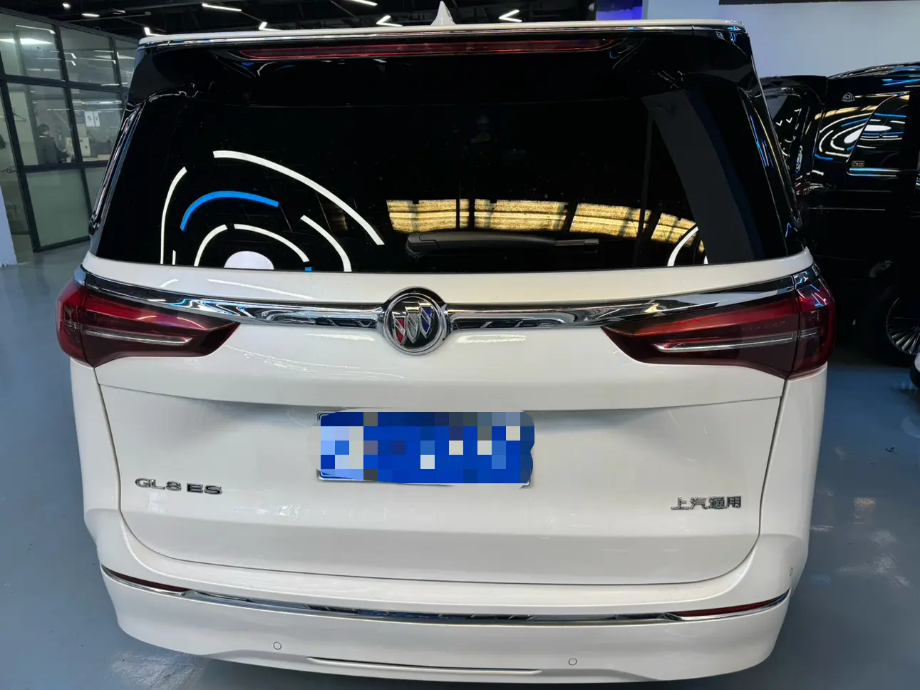 Buick GL8  из Китая