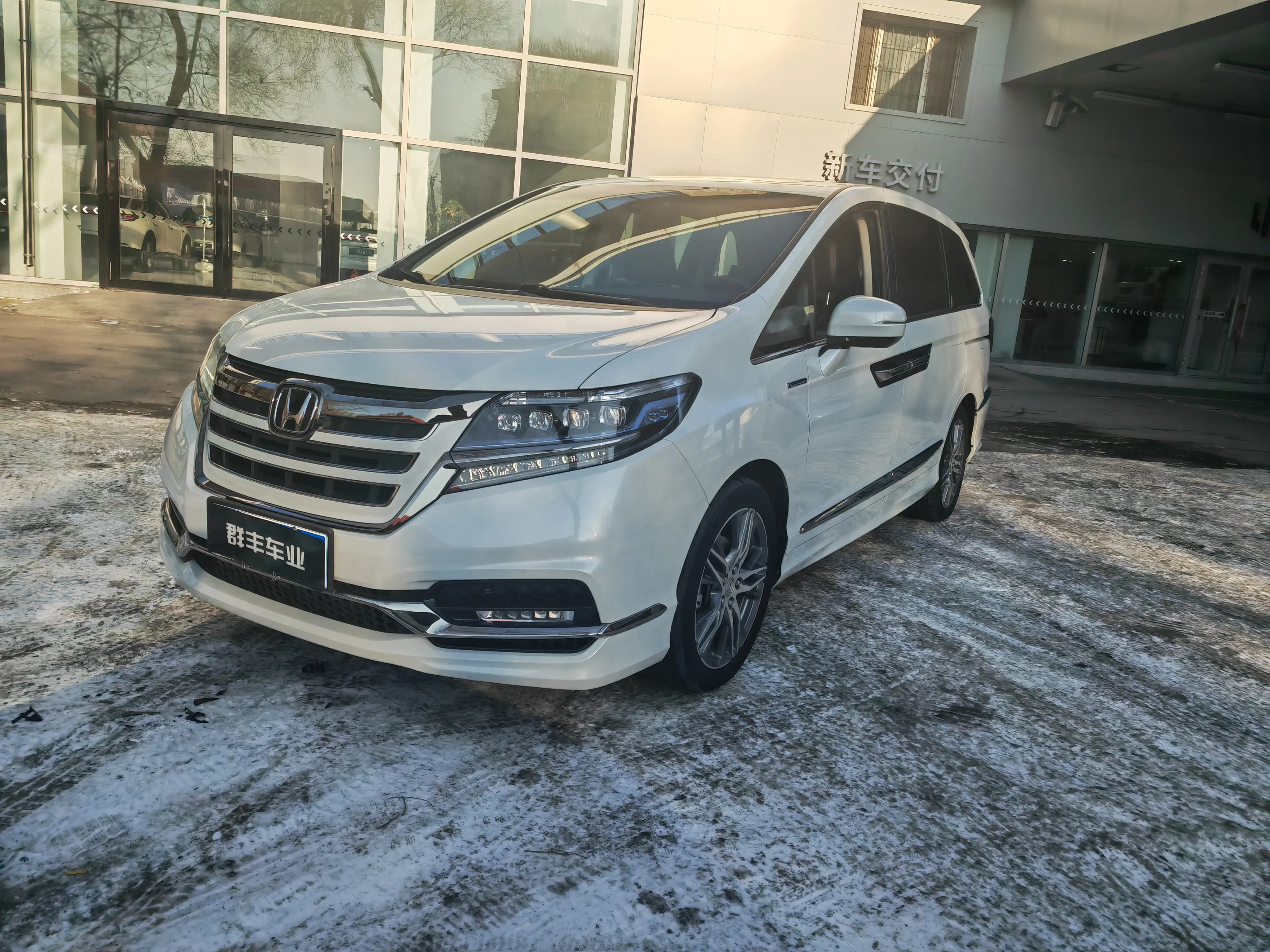 Honda Elysion (Alison)  из Китая