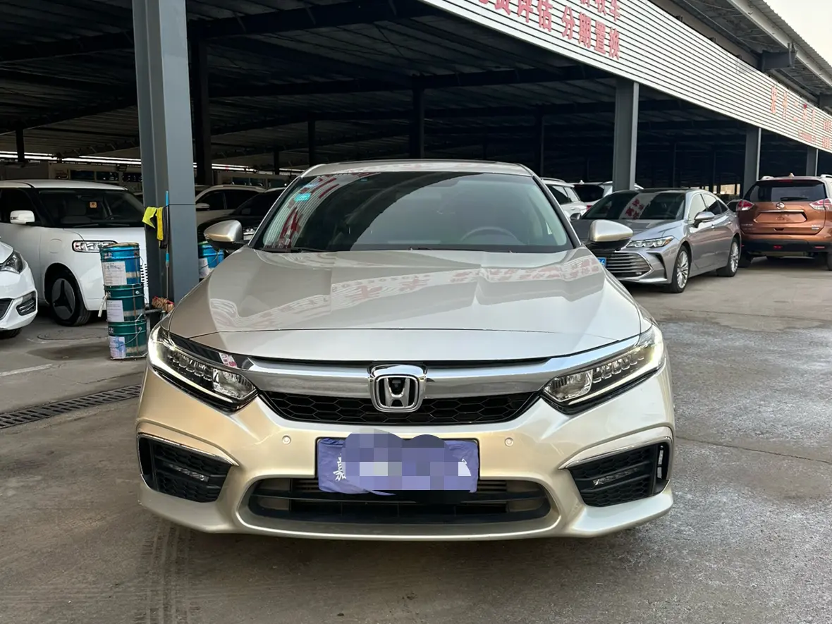 Honda Inspire (Yingshipai)  из Китая