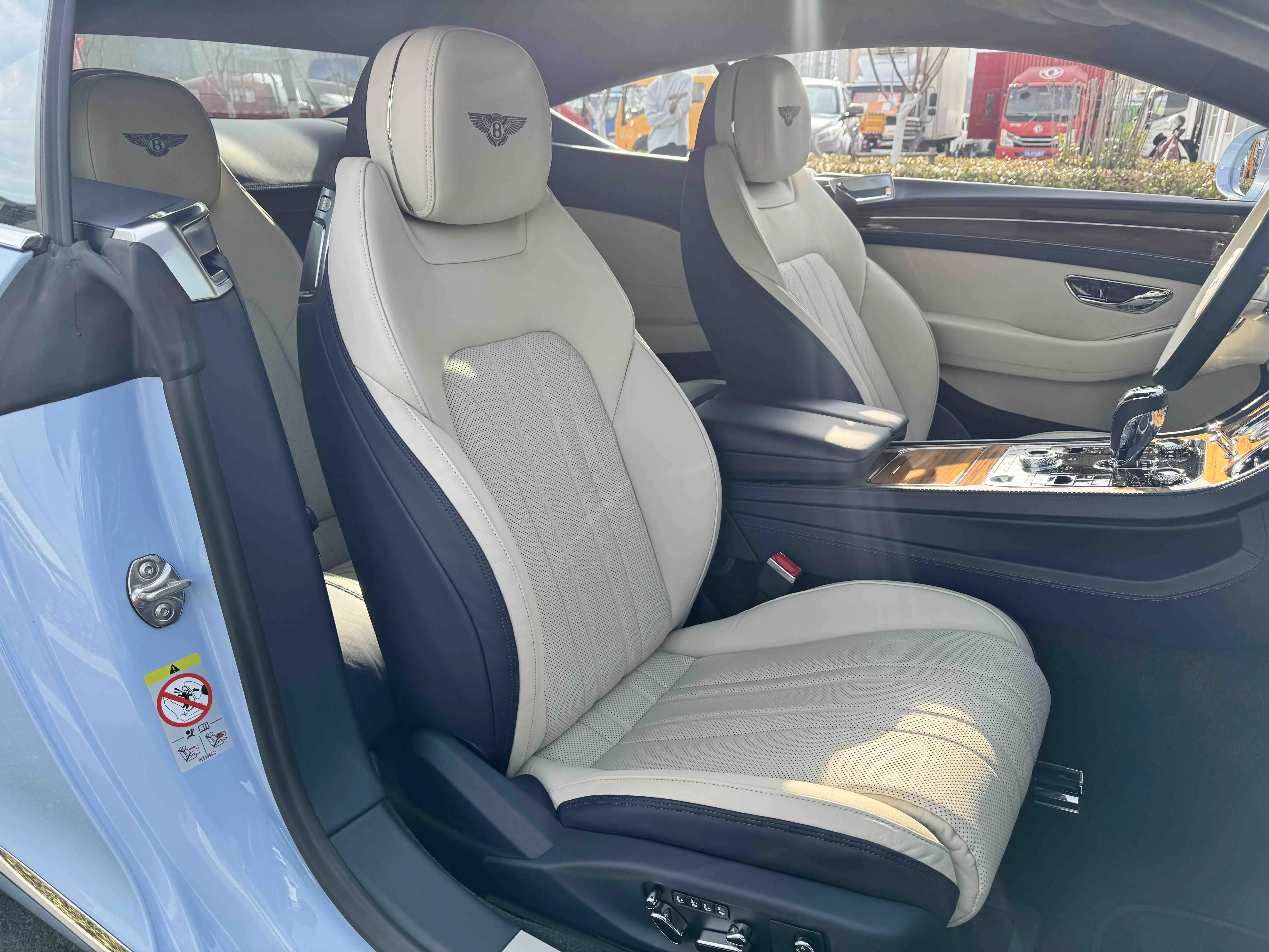 Bentley Continental  из Китая