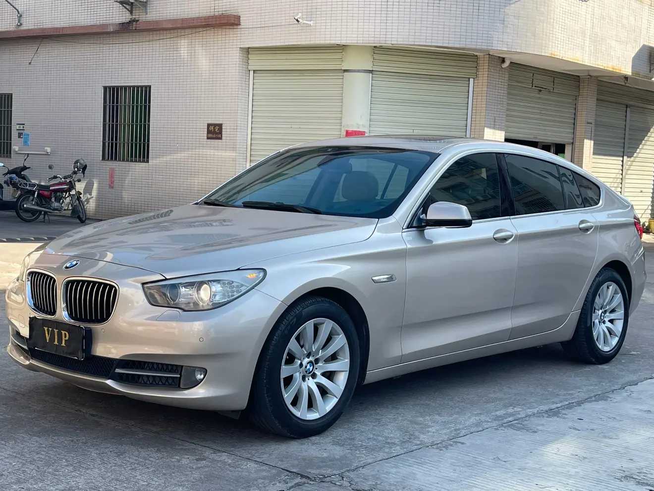 BMW 5 Series GT  из Китая