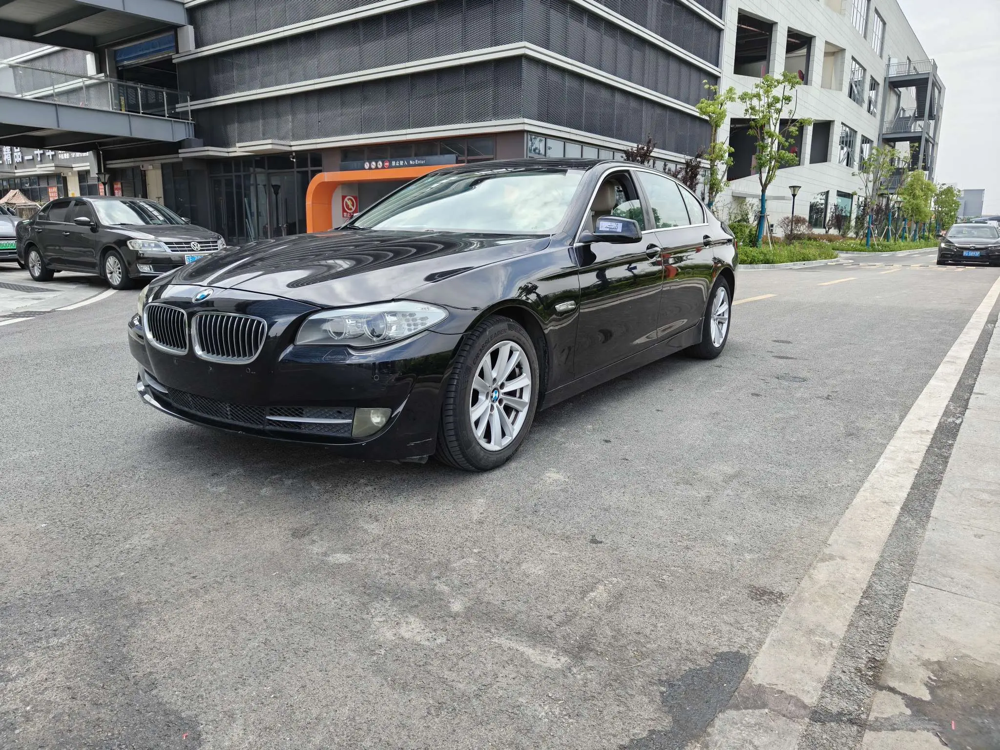 BMW 5 Series  из Китая