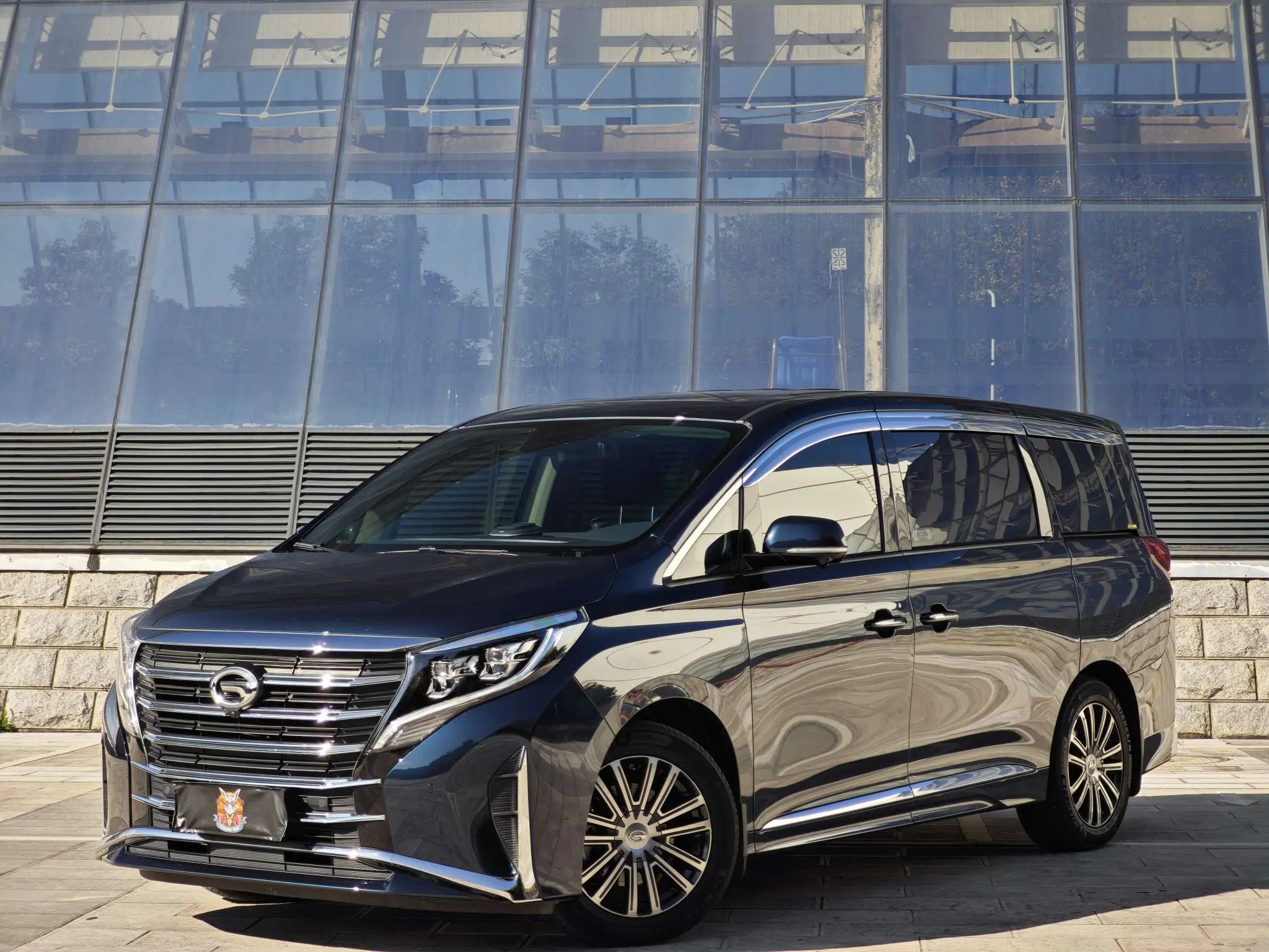 GAC Trumpchi M8  из Китая