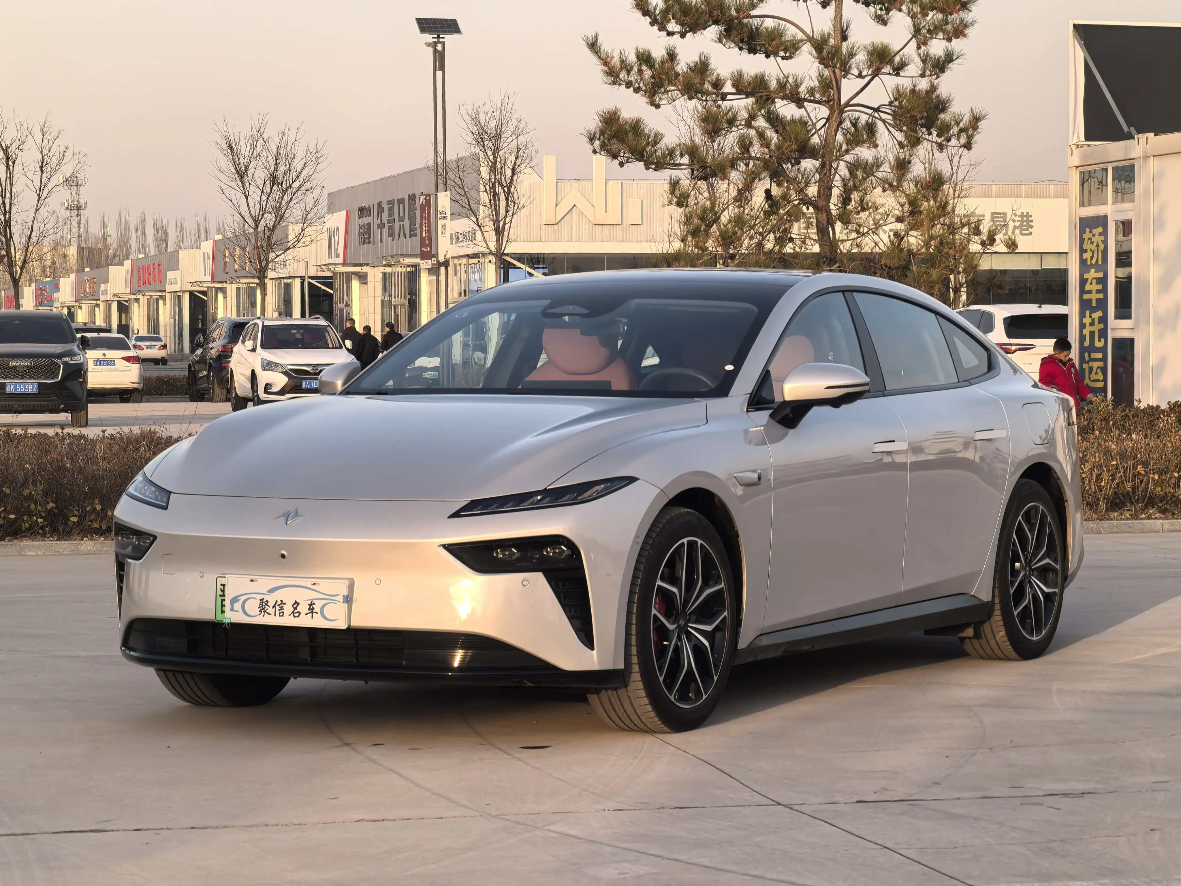 Dongfeng Eπ007  из Китая