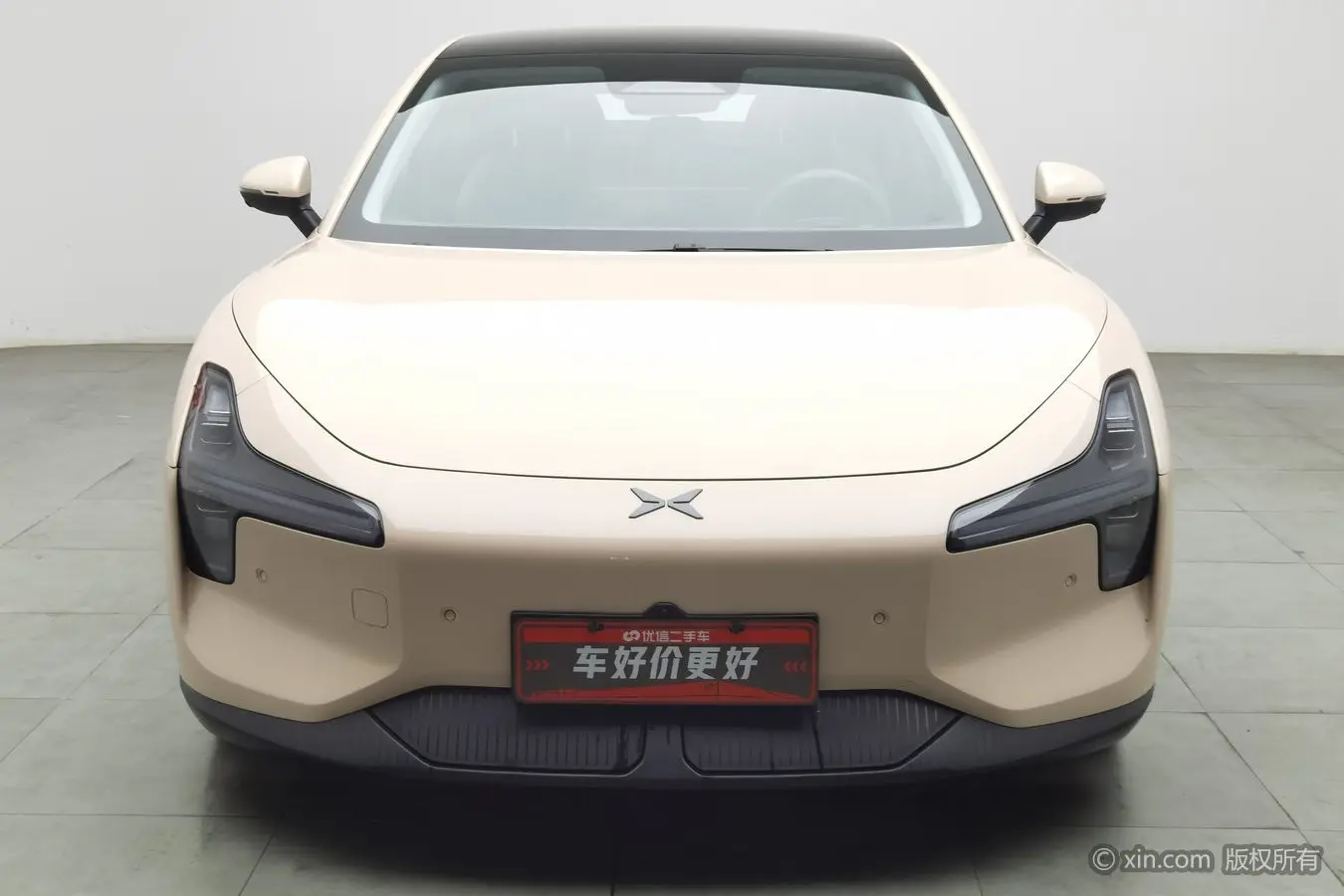 Xpeng Xiaopeng MONA M03  из Китая