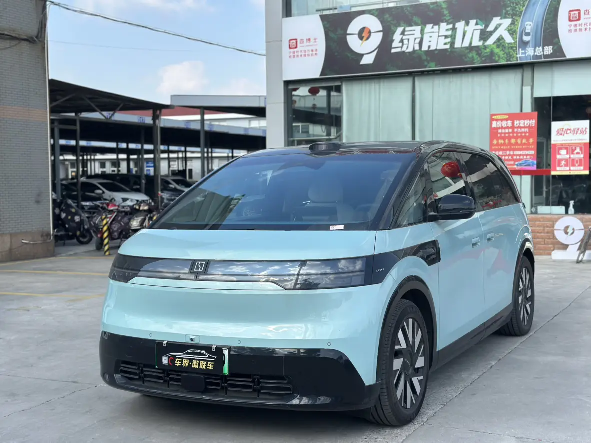 ZEEKR MIX  из Китая