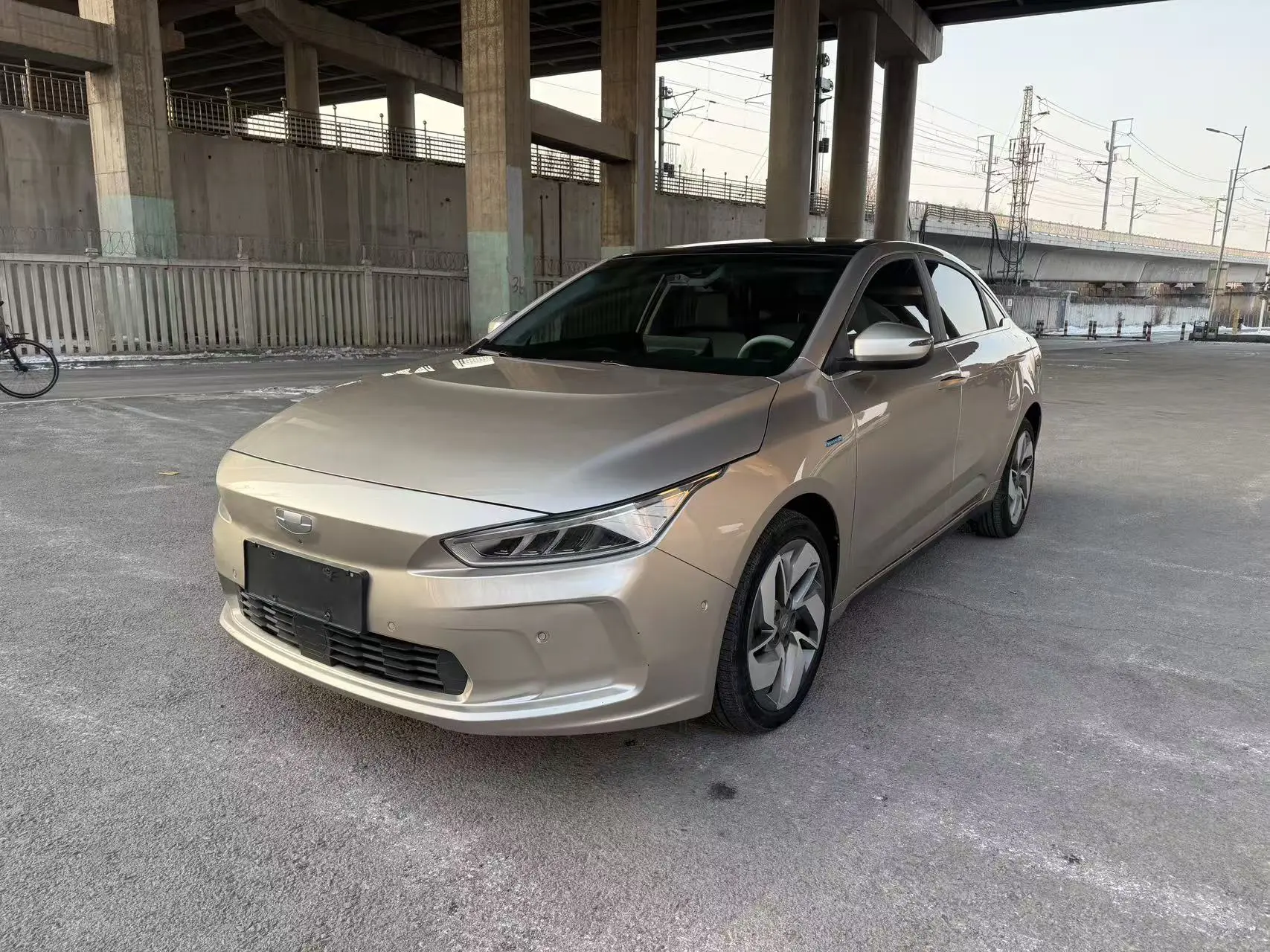 Geely Geometry A  из Китая