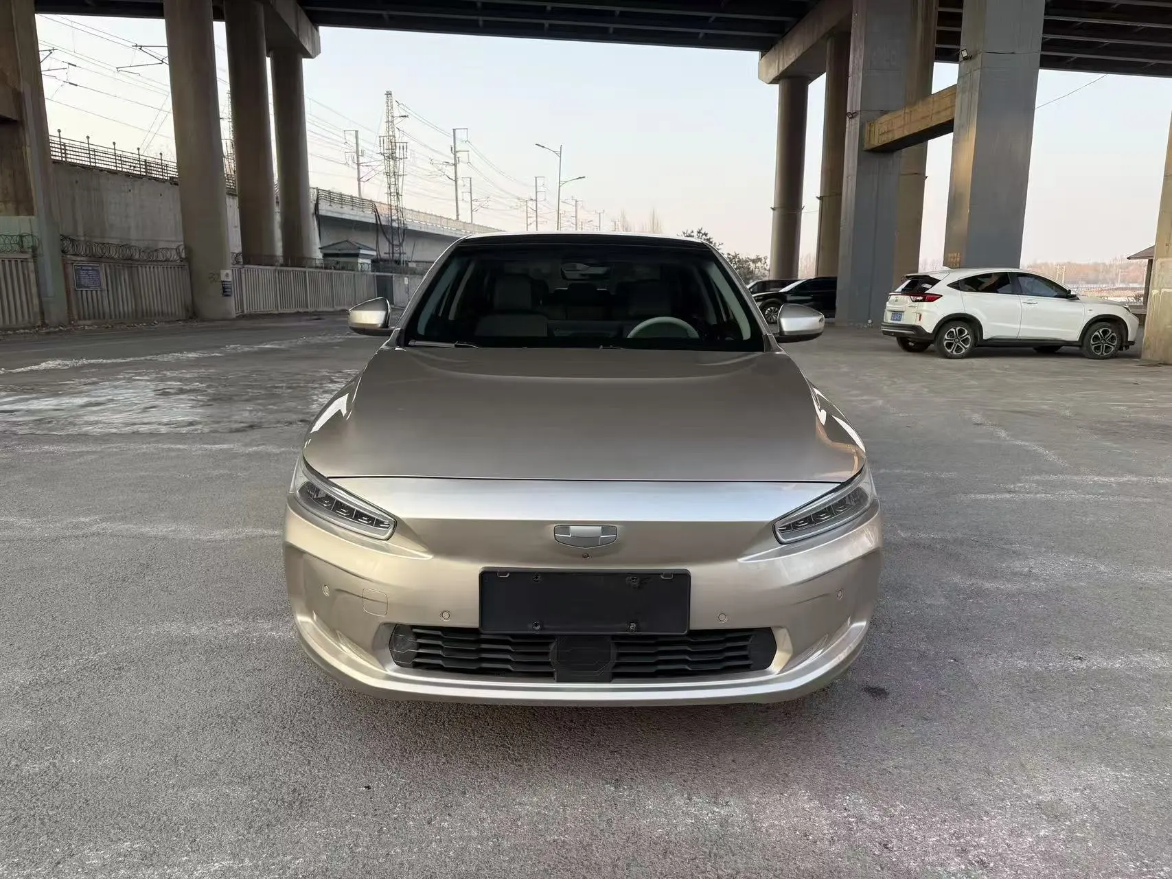 Geely Geometry A  из Китая