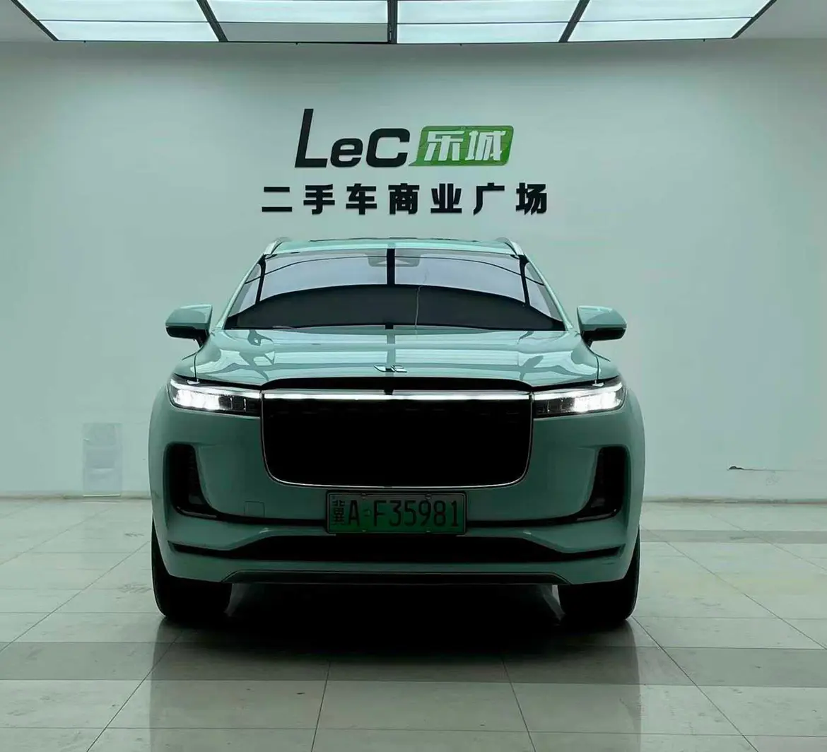 Li ONE (Ideal ONE)  из Китая