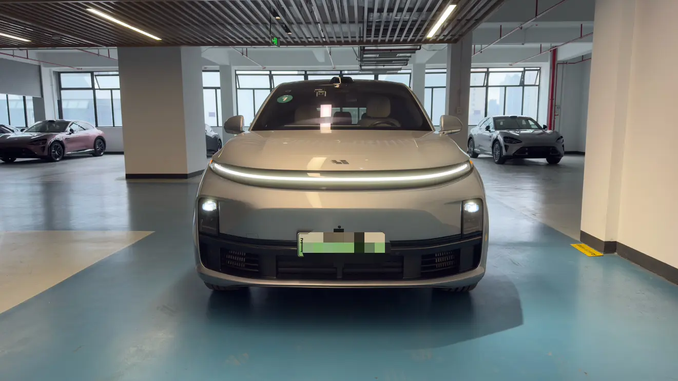 Li L7 (Ideal L7)  из Китая