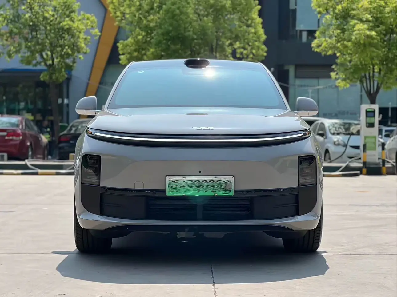 Li L6 (Ideal L6)  из Китая