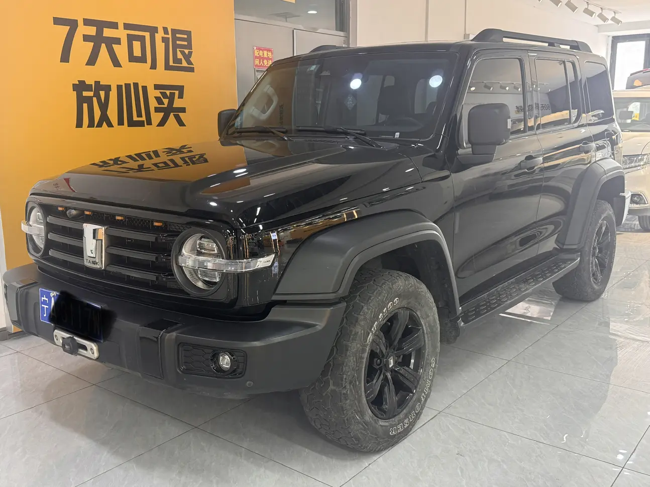 Tank 300  из Китая