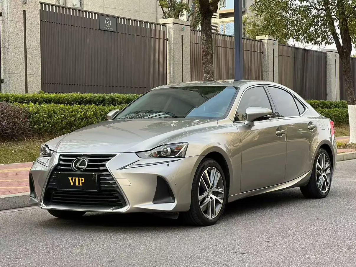 Lexus IS  из Китая