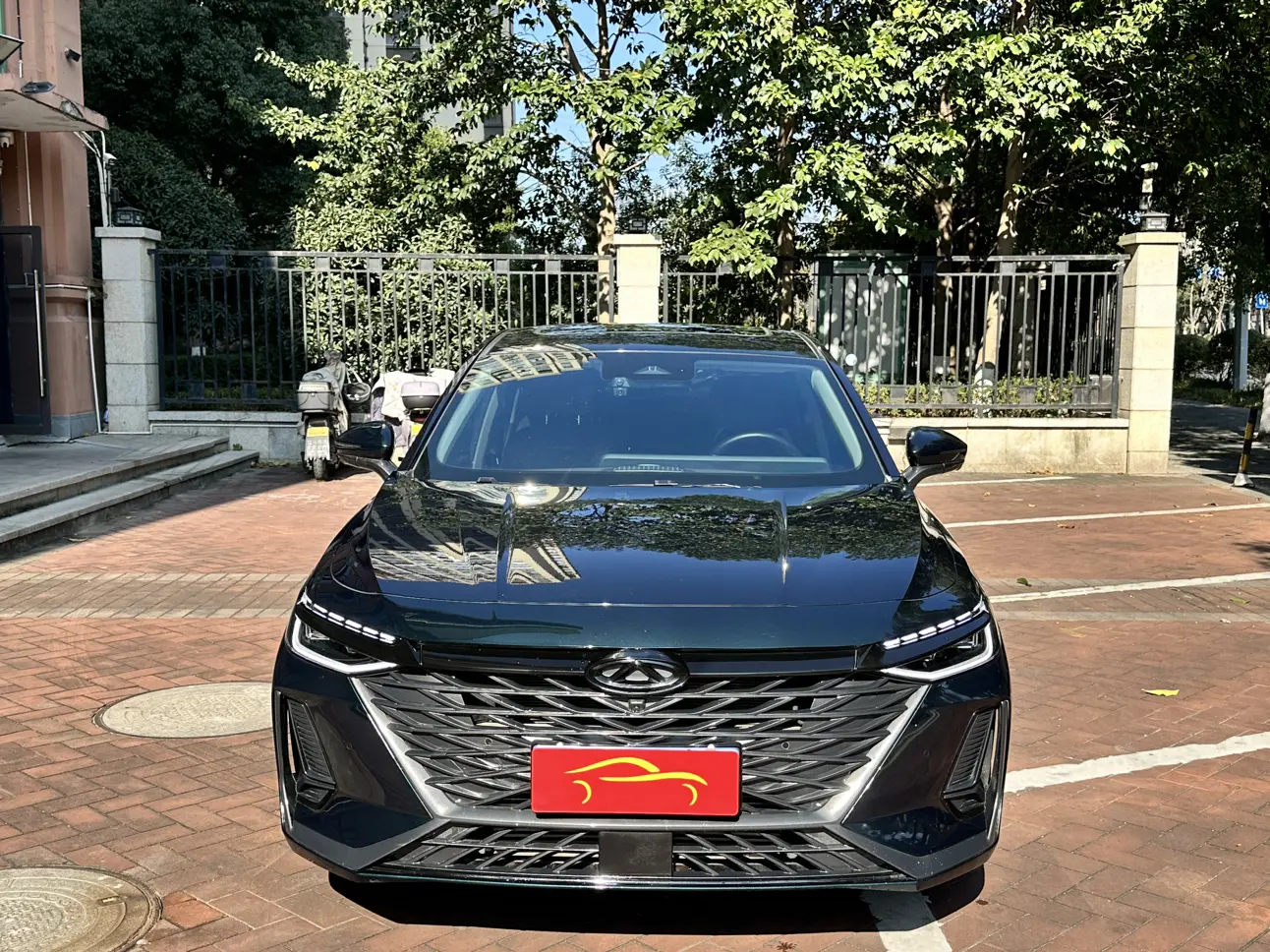 Chery Arrizo 8  из Китая