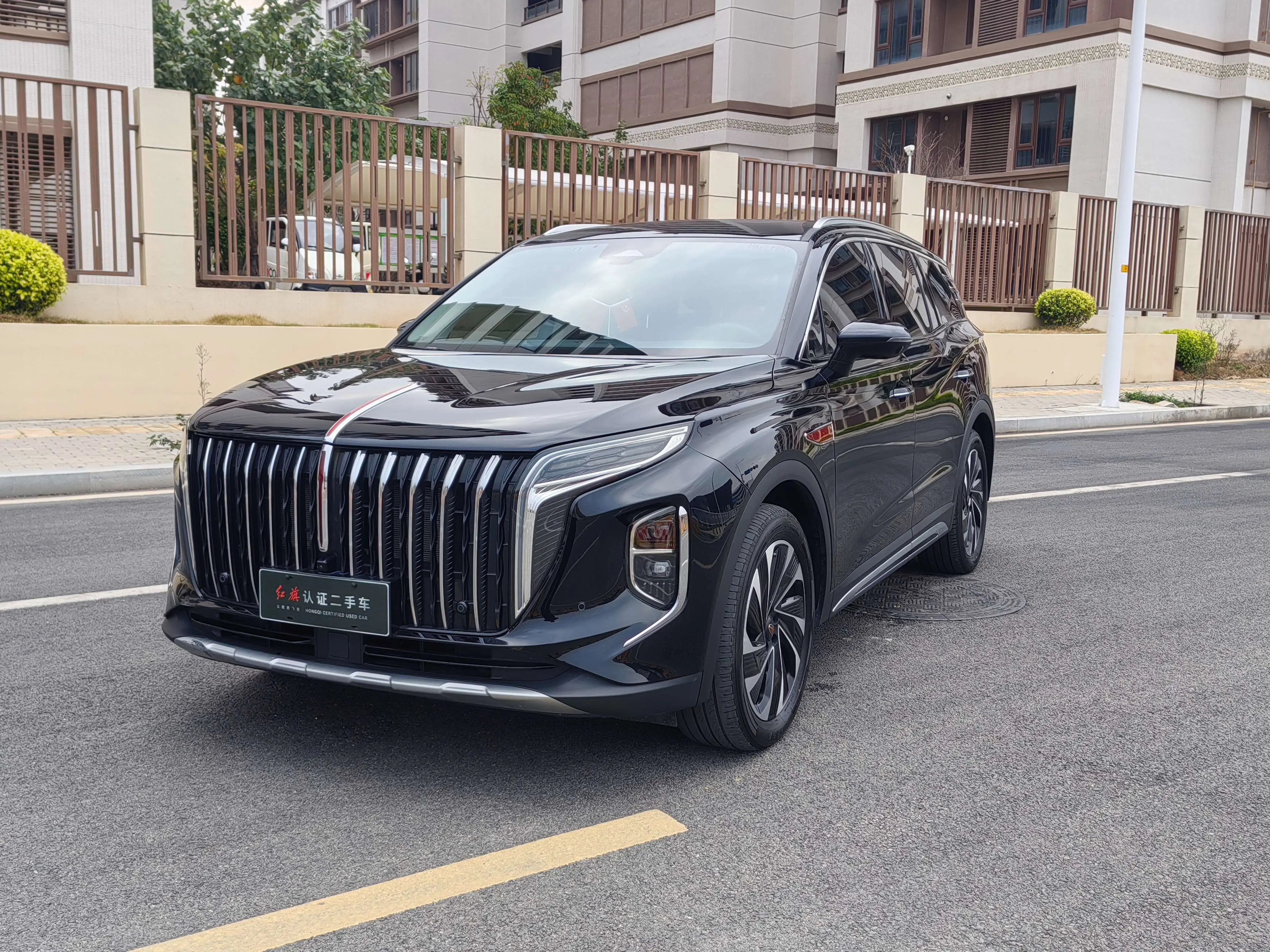 Hongqi HS7 PHEV  из Китая
