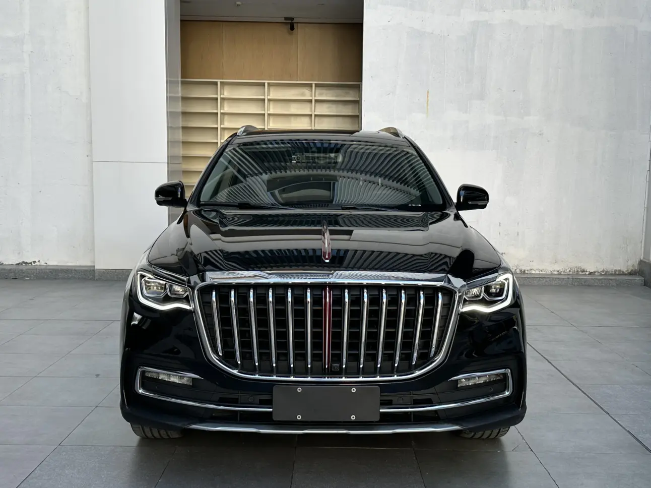 Hongqi HS7  из Китая