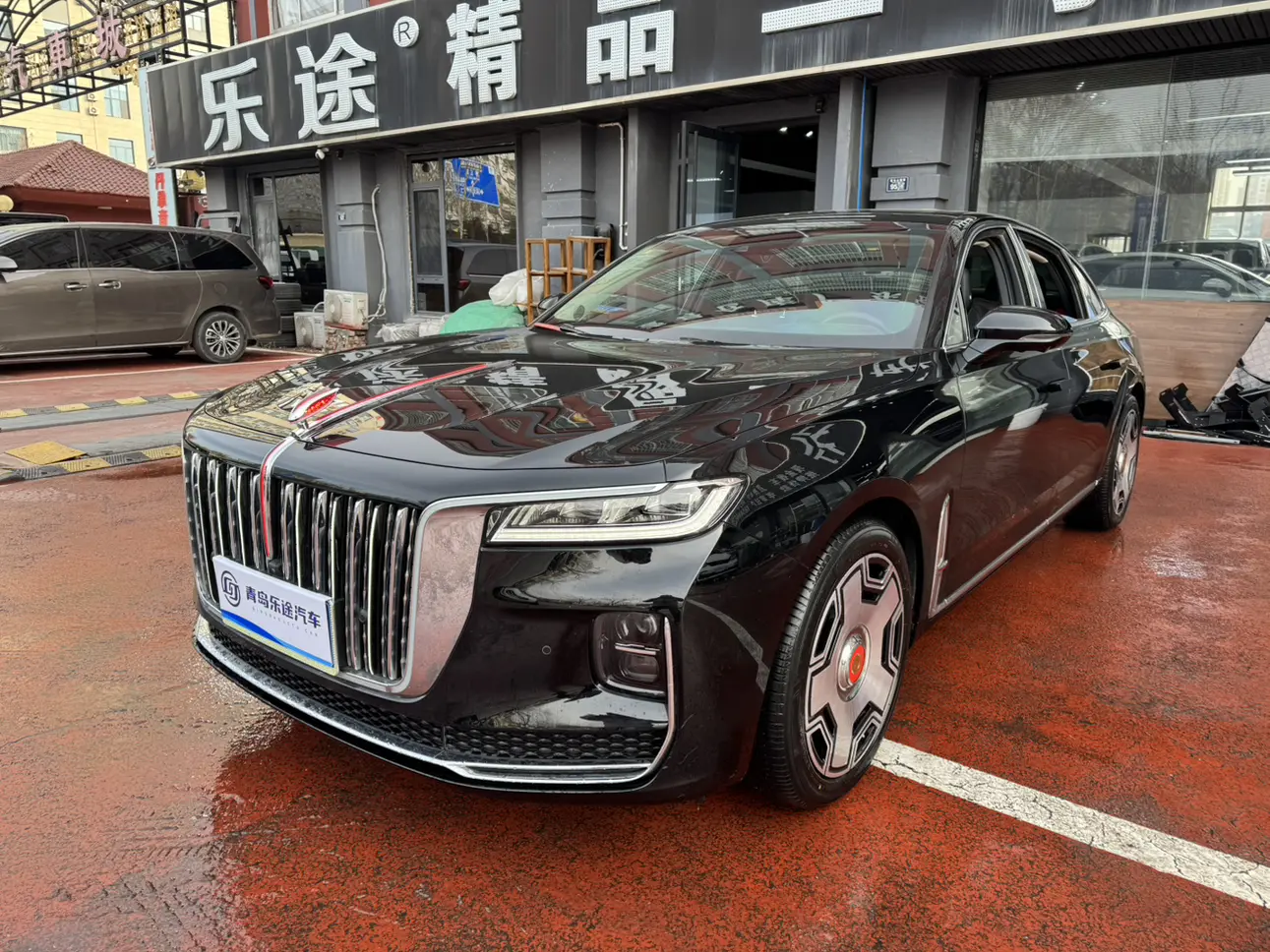 Hongqi H9  из Китая