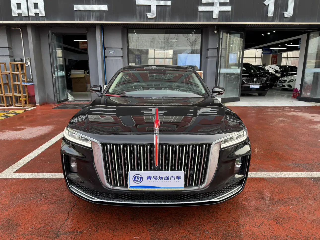 Hongqi H9  из Китая