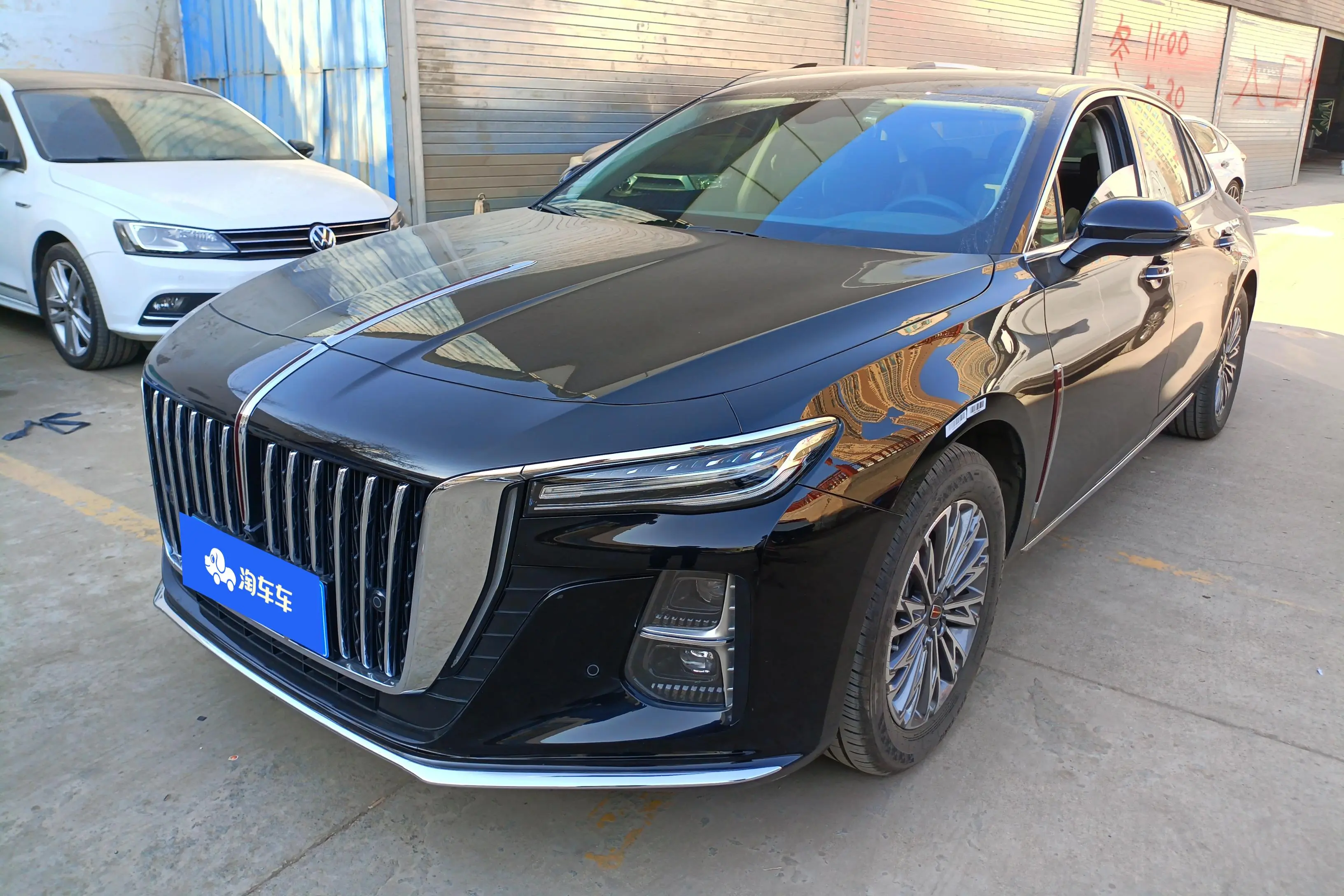 Hongqi H5  из Китая