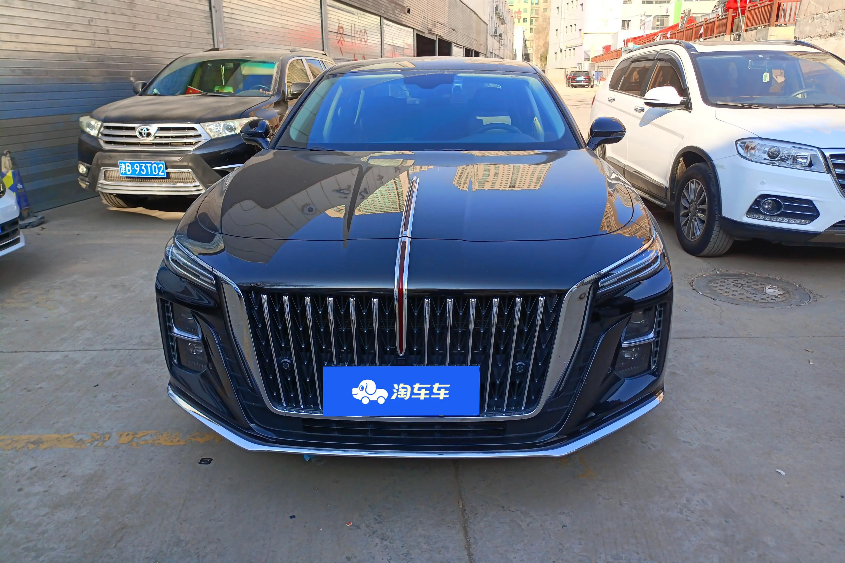 Hongqi H5  из Китая