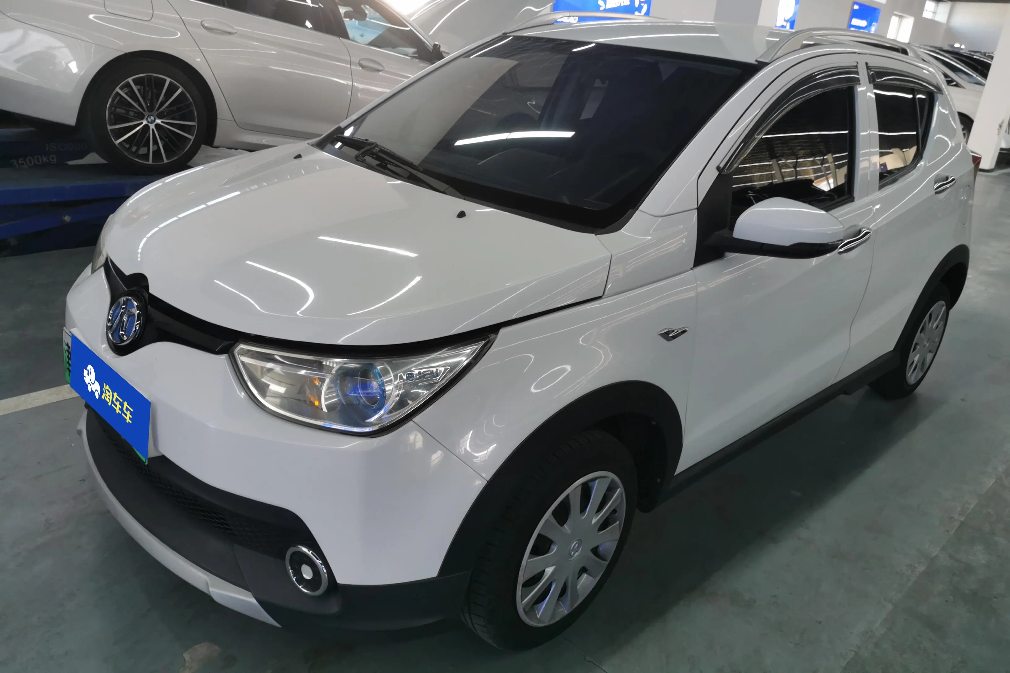 BAIC New Energy EC  из Китая